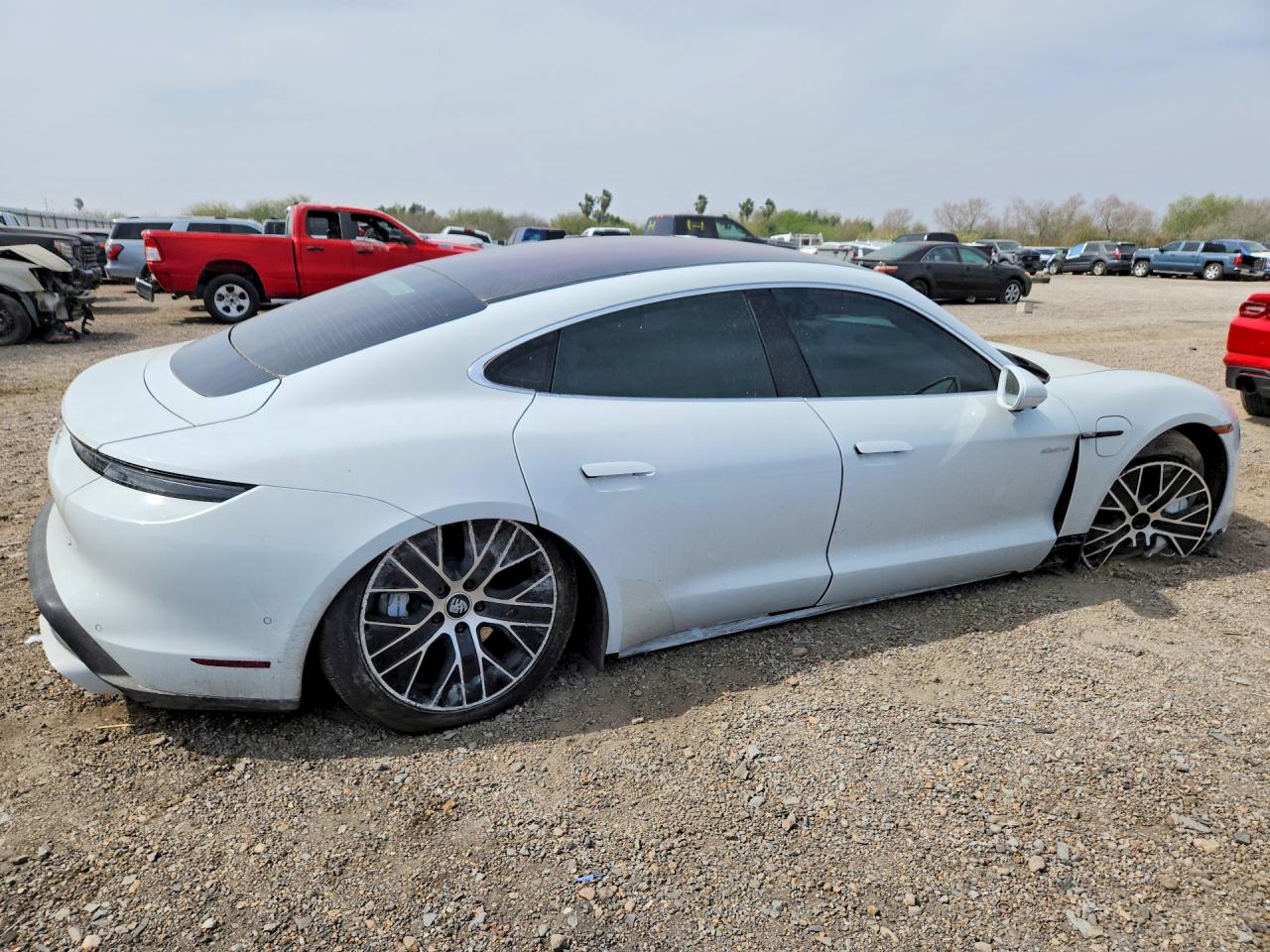2020 Porsche Taycan VIN WP0AC2Y12LSA71555 photo 3