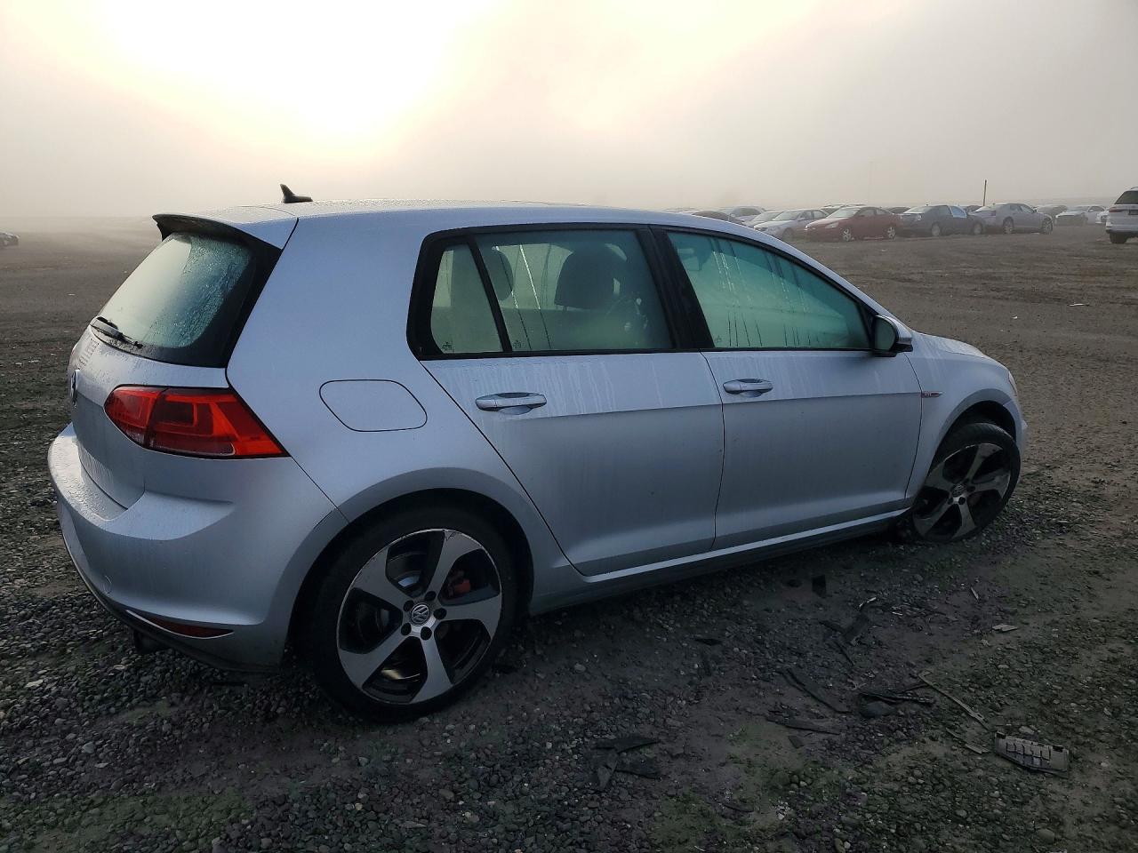 2017 Volkswagen Gti VIN 3VW447AU4HM001254 photo 3