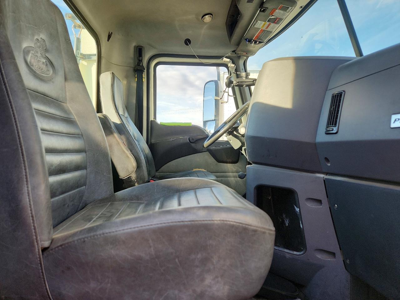 2014 MACK Cxu613 VIN 1M1AW02Y4EM041012 photo 5