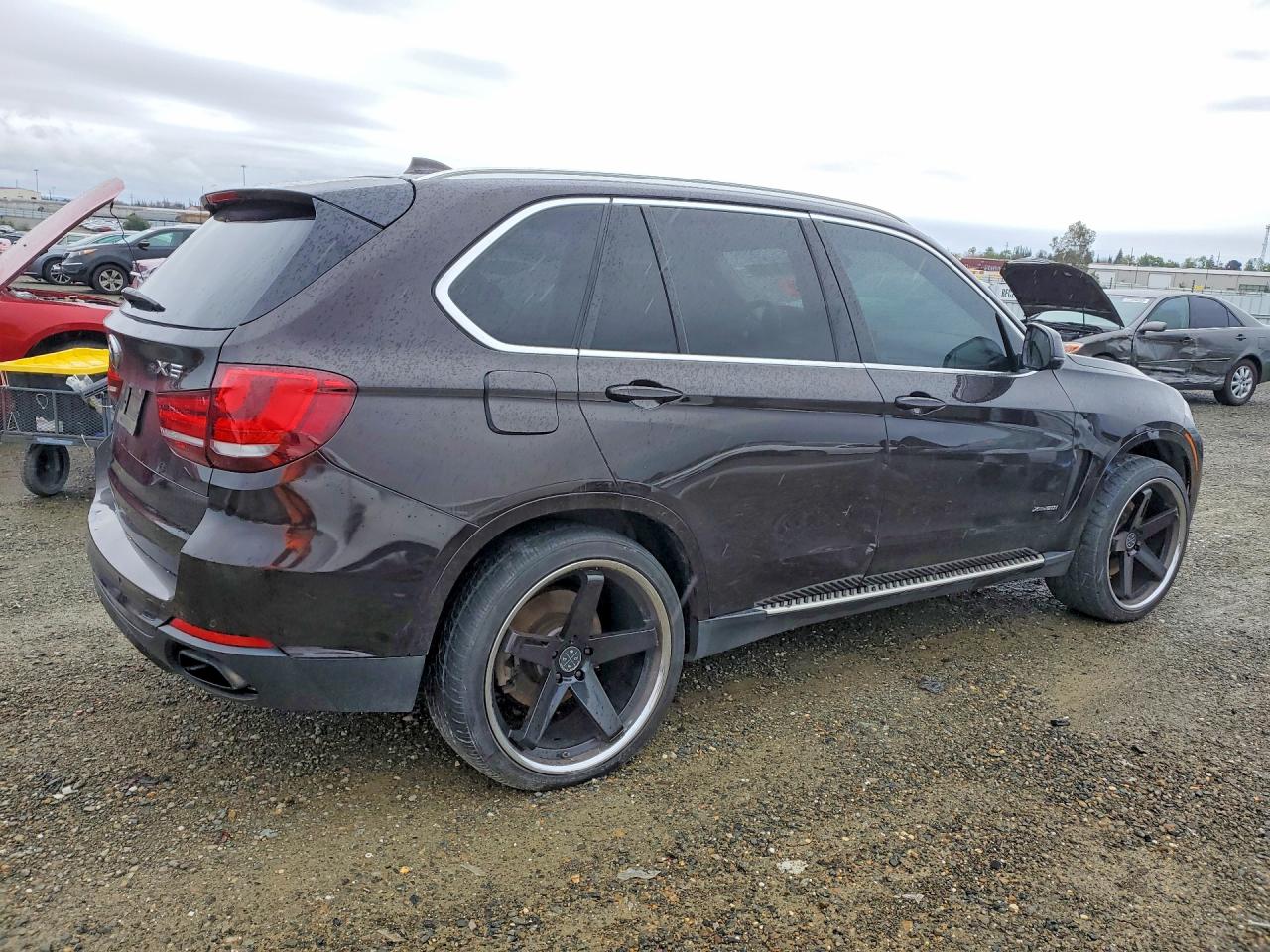 2014 BMW X5 VIN 5UXKR6C54E0C03992 photo 3