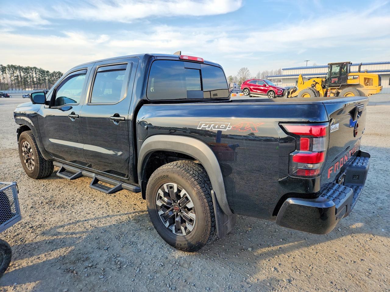 2023 Nissan Frontier VIN 1N6ED1EK6PN629461 photo 2