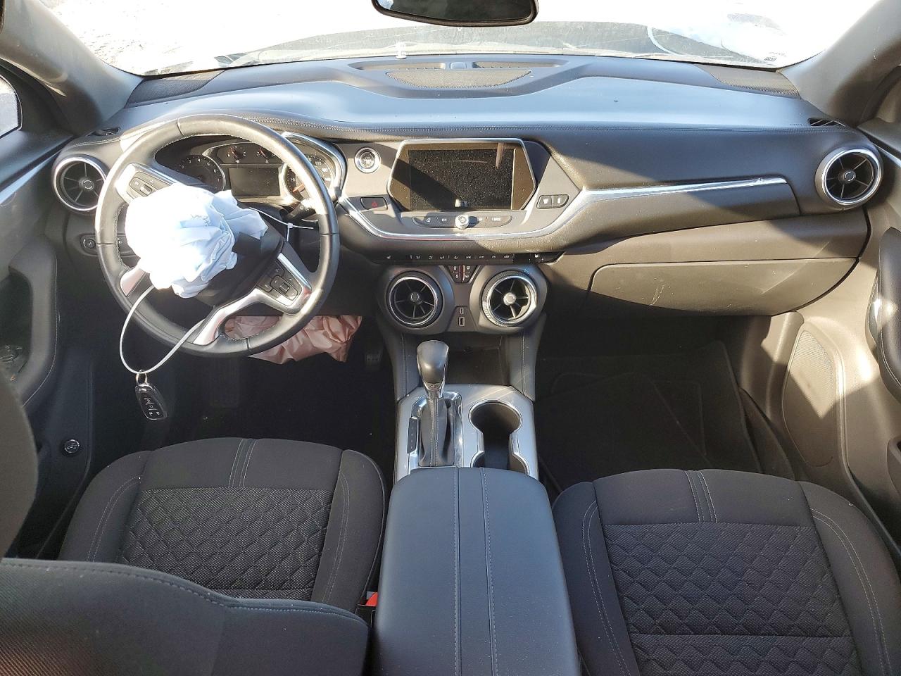 2019 Chevrolet Blazer VIN 3GNKBBRA6KS583168 photo 8