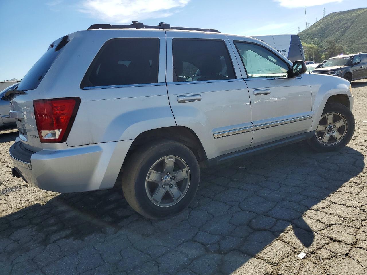 2005 Jeep Cherokee VIN 1J8HS58N55C590978 photo 3