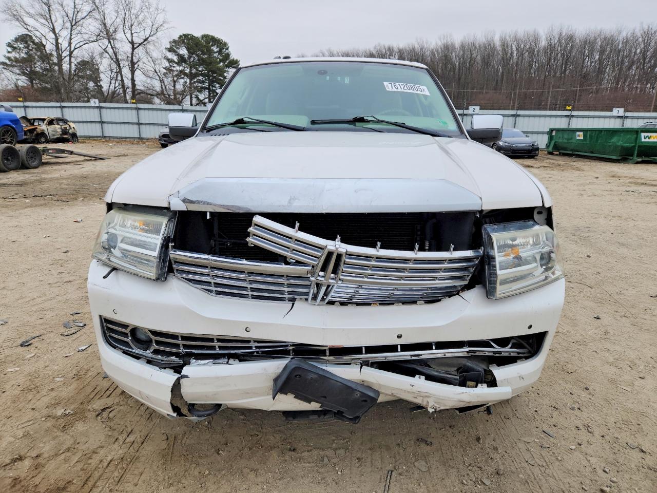2011 LINCOLN Navigator VIN 5LMJJ2J50BEJ02498 photo 5