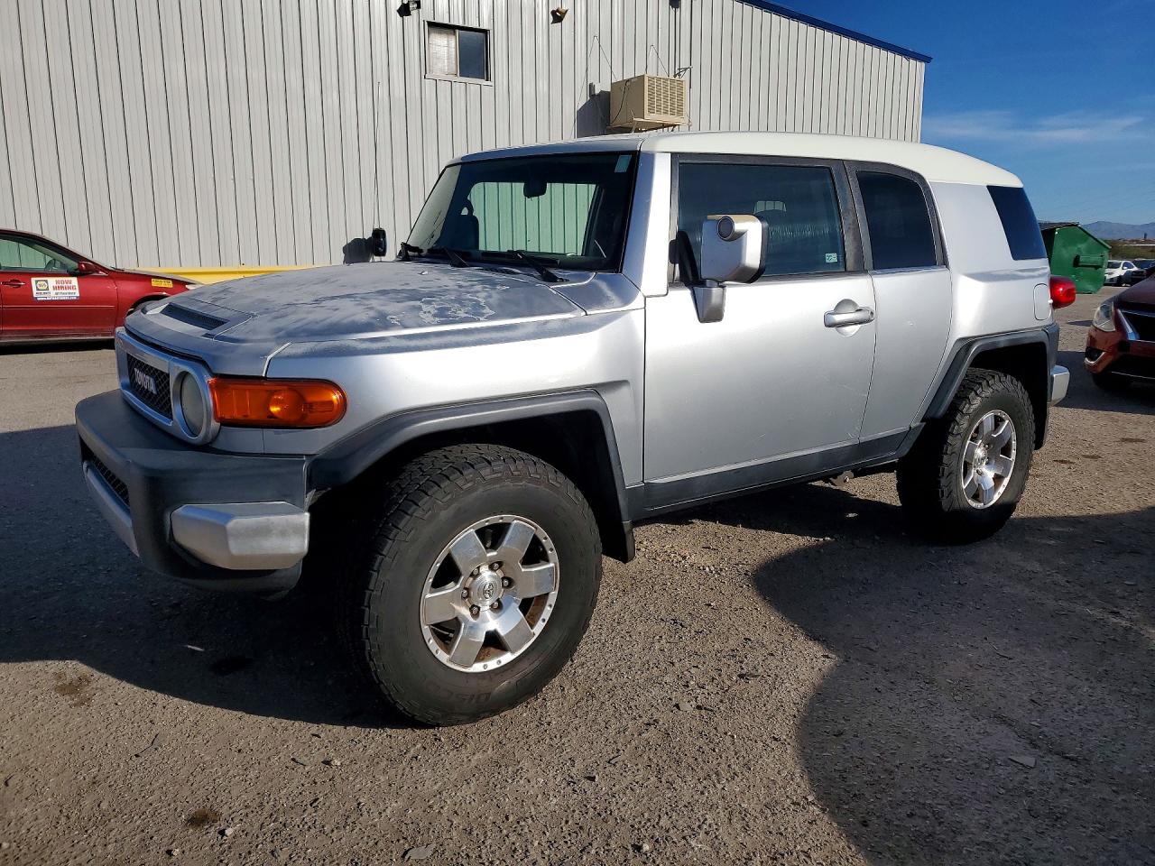 2007 TOYOTA Fj cruiser VIN JTEBU11F770005353 photo 1