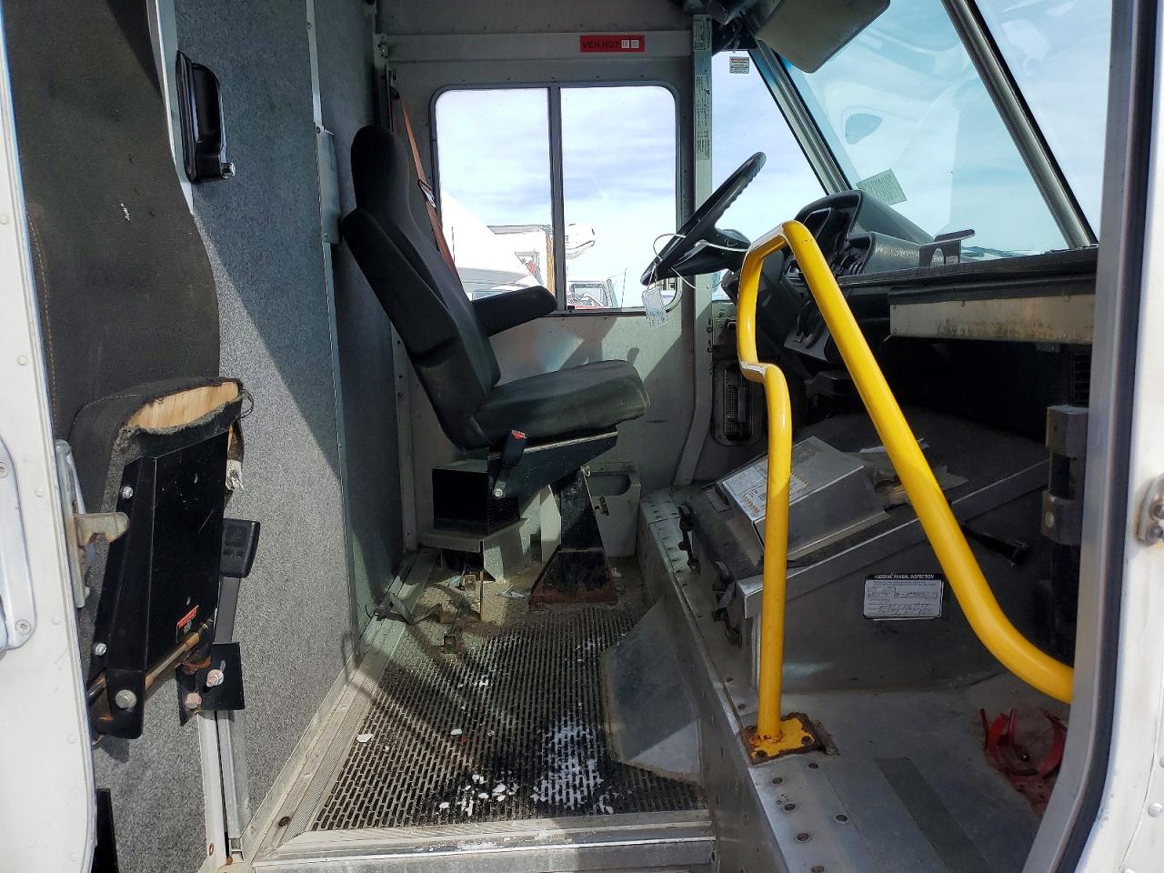 2013 FREIGHTLINER Mt45 VIN 4UZAC3DV8DCFJ7889 photo 7