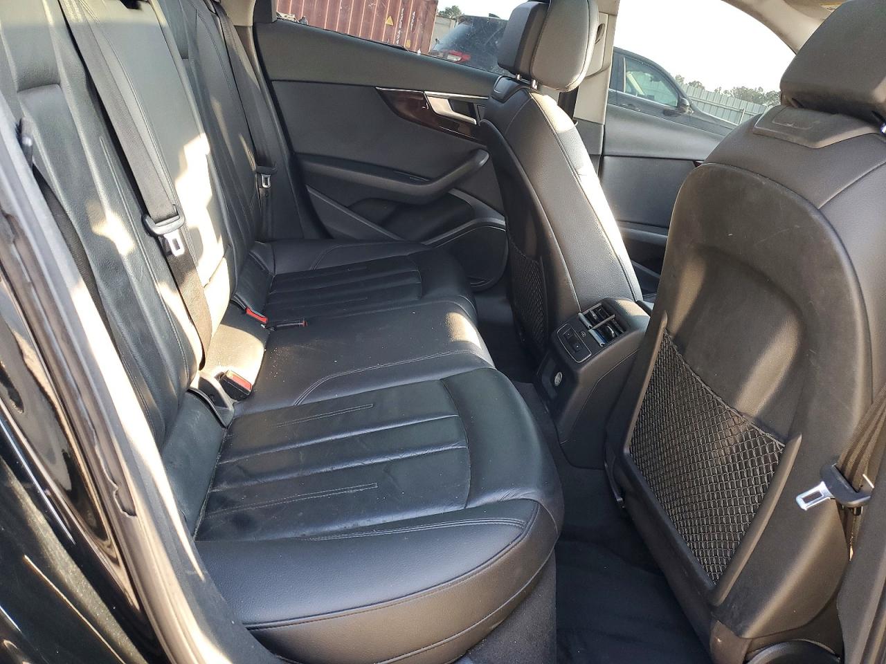 2019 Audi A4 VIN WAUGMAF48KA011180 photo 10