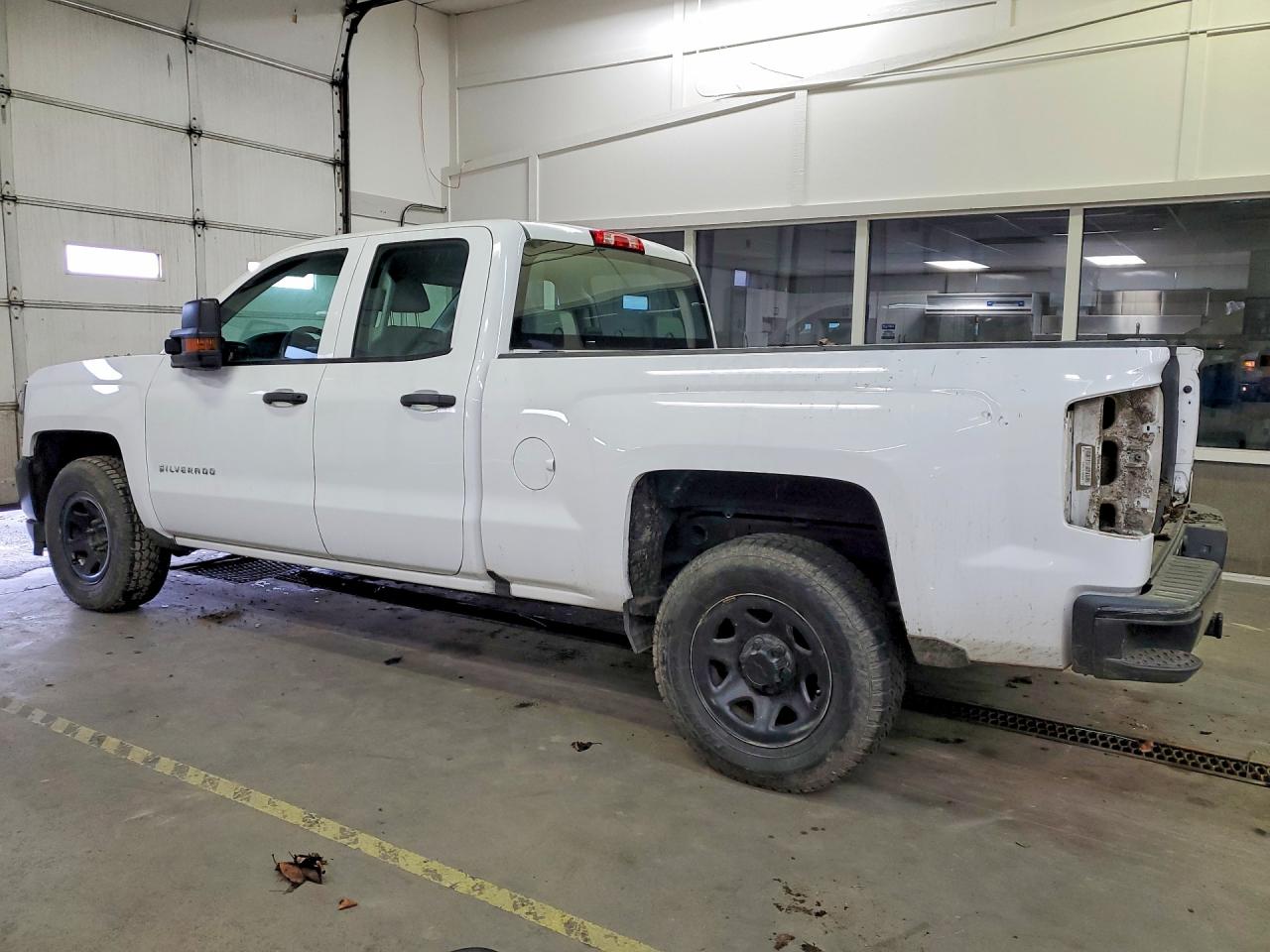2017 Chevrolet All models VIN 1GCRCNEC9HZ238533 photo 2