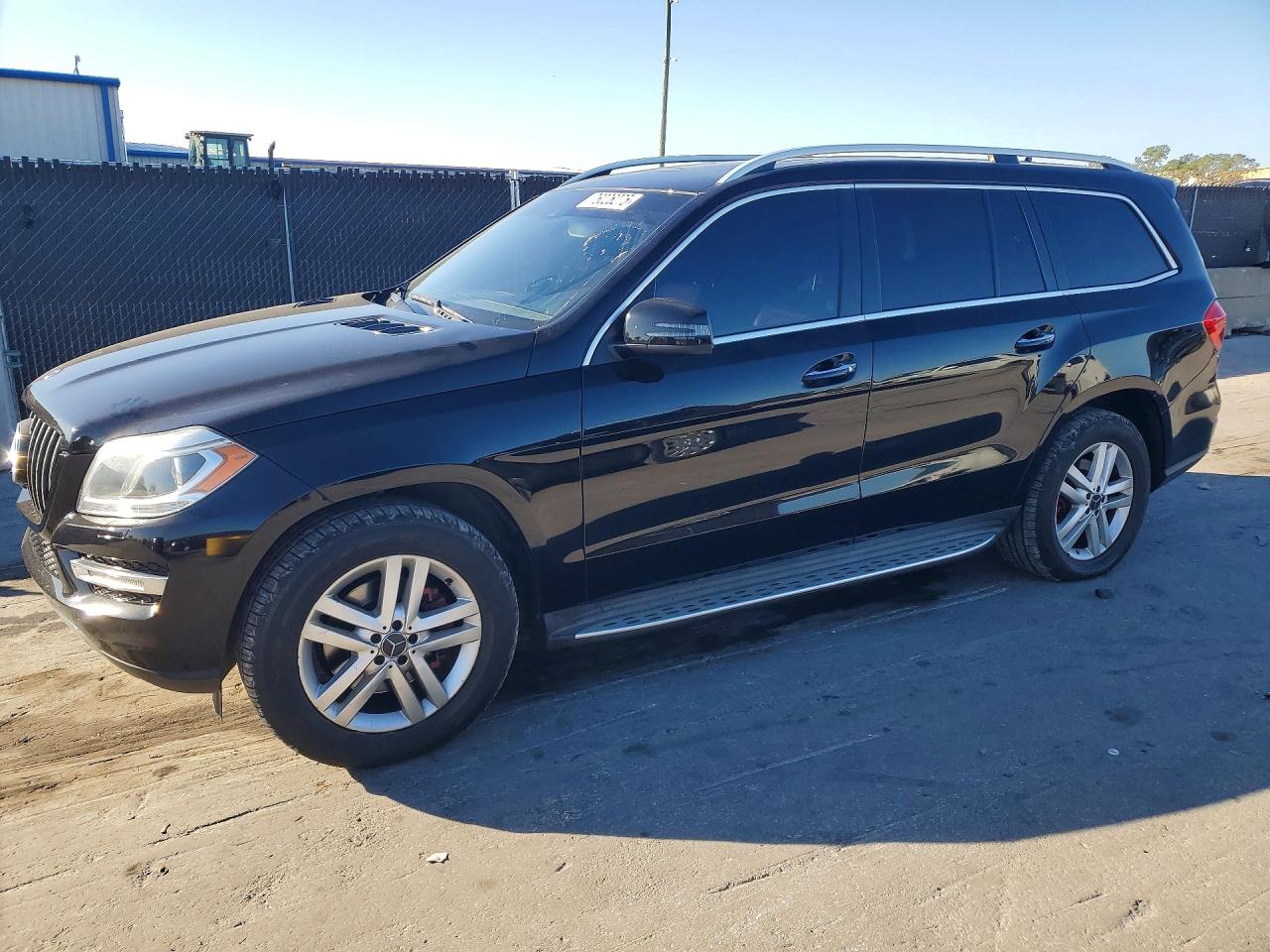 2015 MERCEDES-BENZ Gl-class VIN 4JGDF6EE6FA465002 photo 1