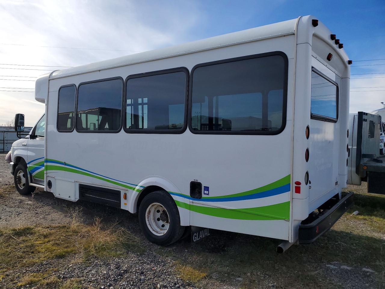 2016 Ford Econoline VIN 1FDFE4FS4GDC21904 photo 2