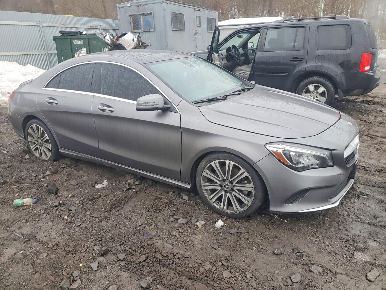 2019 Mercedes-Benz Cla-class VIN WDDSJ4GBXKN767807 photo 4