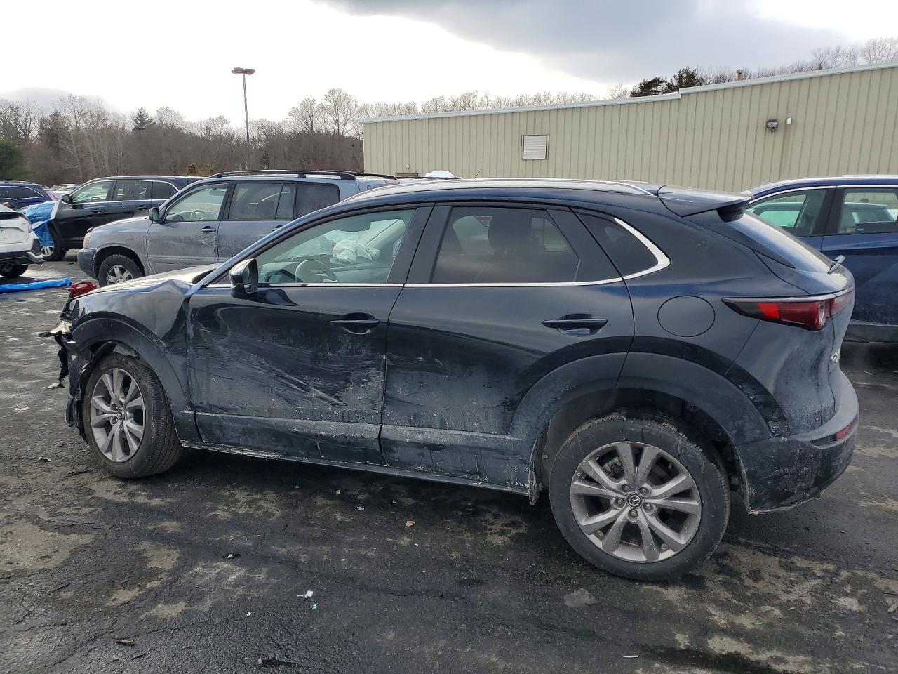 2022 Mazda Cx30 VIN 3MVDMBBL3NM401215 photo 2