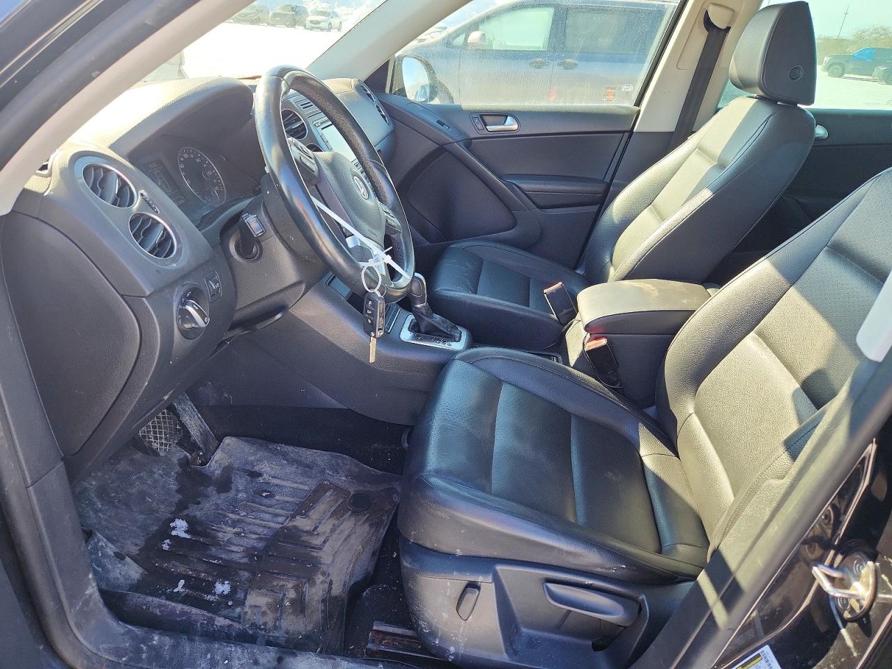 2015 Volkswagen Tiguan VIN WVGHV7AXXFW500659 photo 7