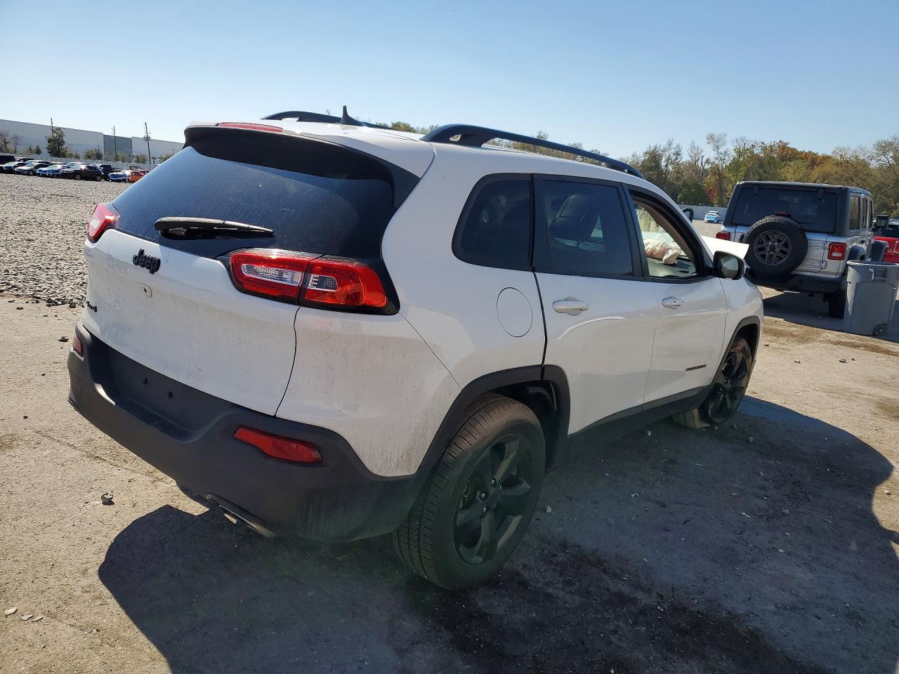 2016 Jeep Cherokee VIN 1C4PJMDS3GW367965 photo 3