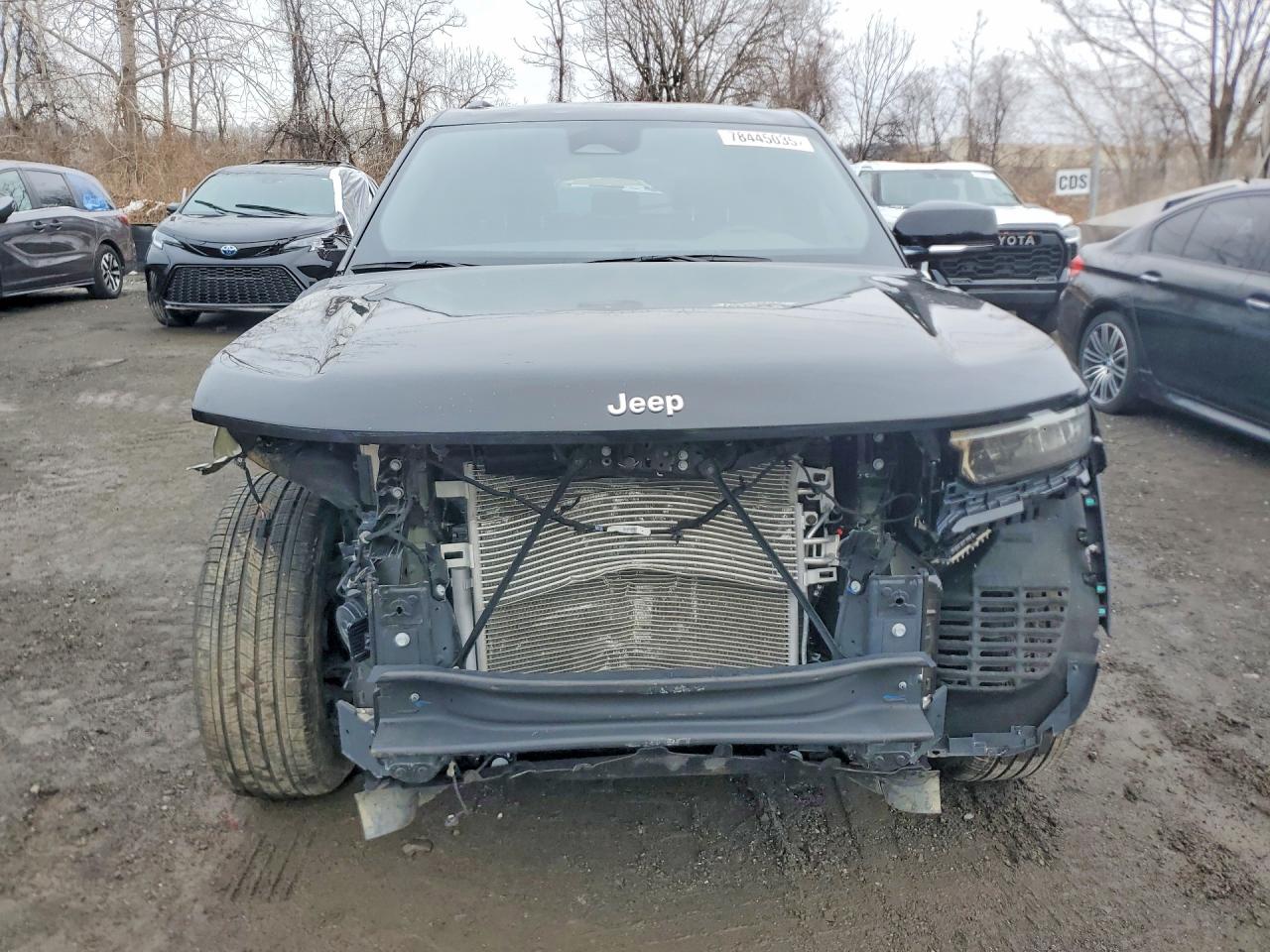 2025 Jeep Grand cher VIN 1C4RJHBG5SC272221 photo 5
