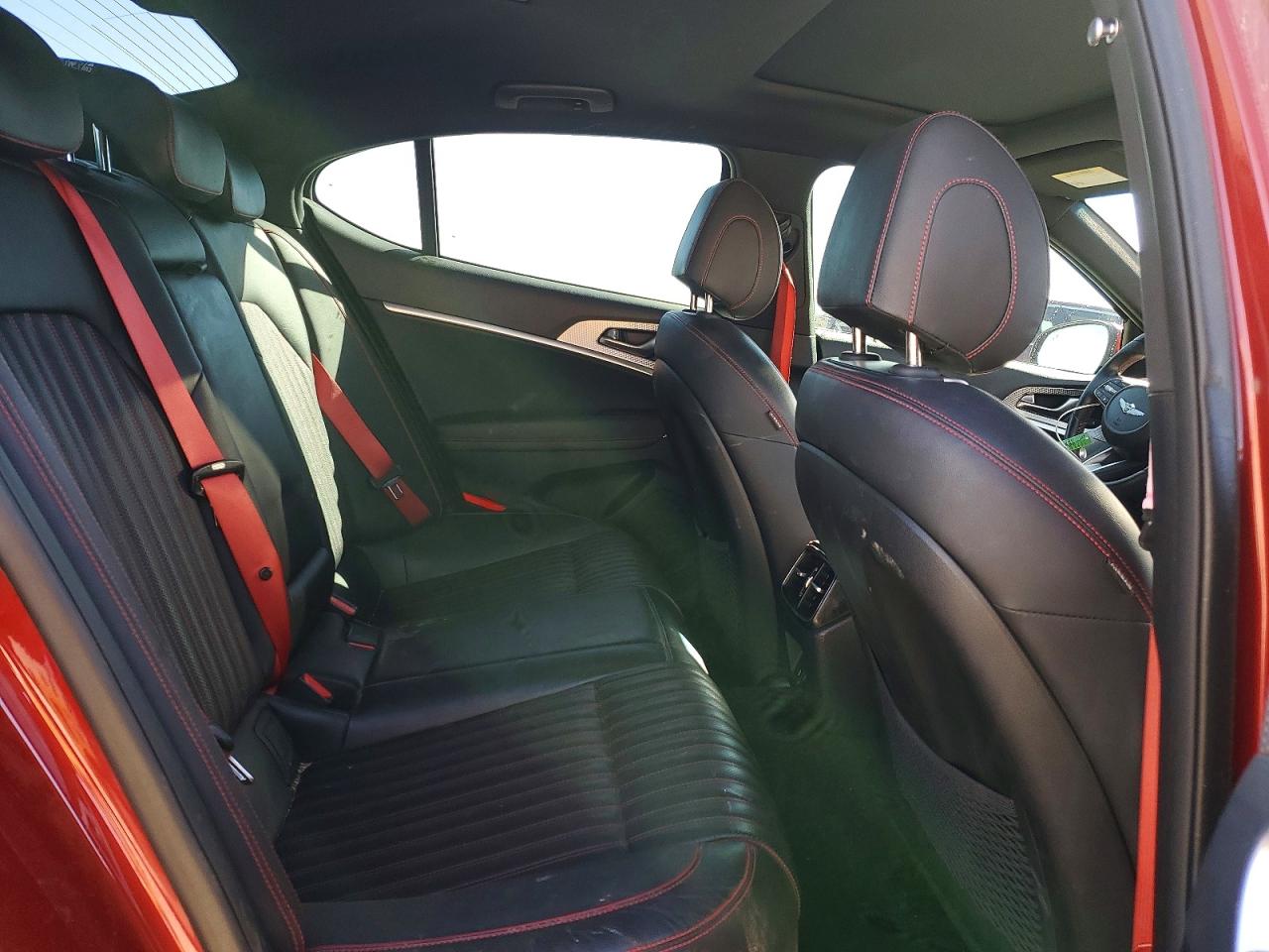 2022 Genesis G70 VIN KMTG54TE0NU099967 photo 10
