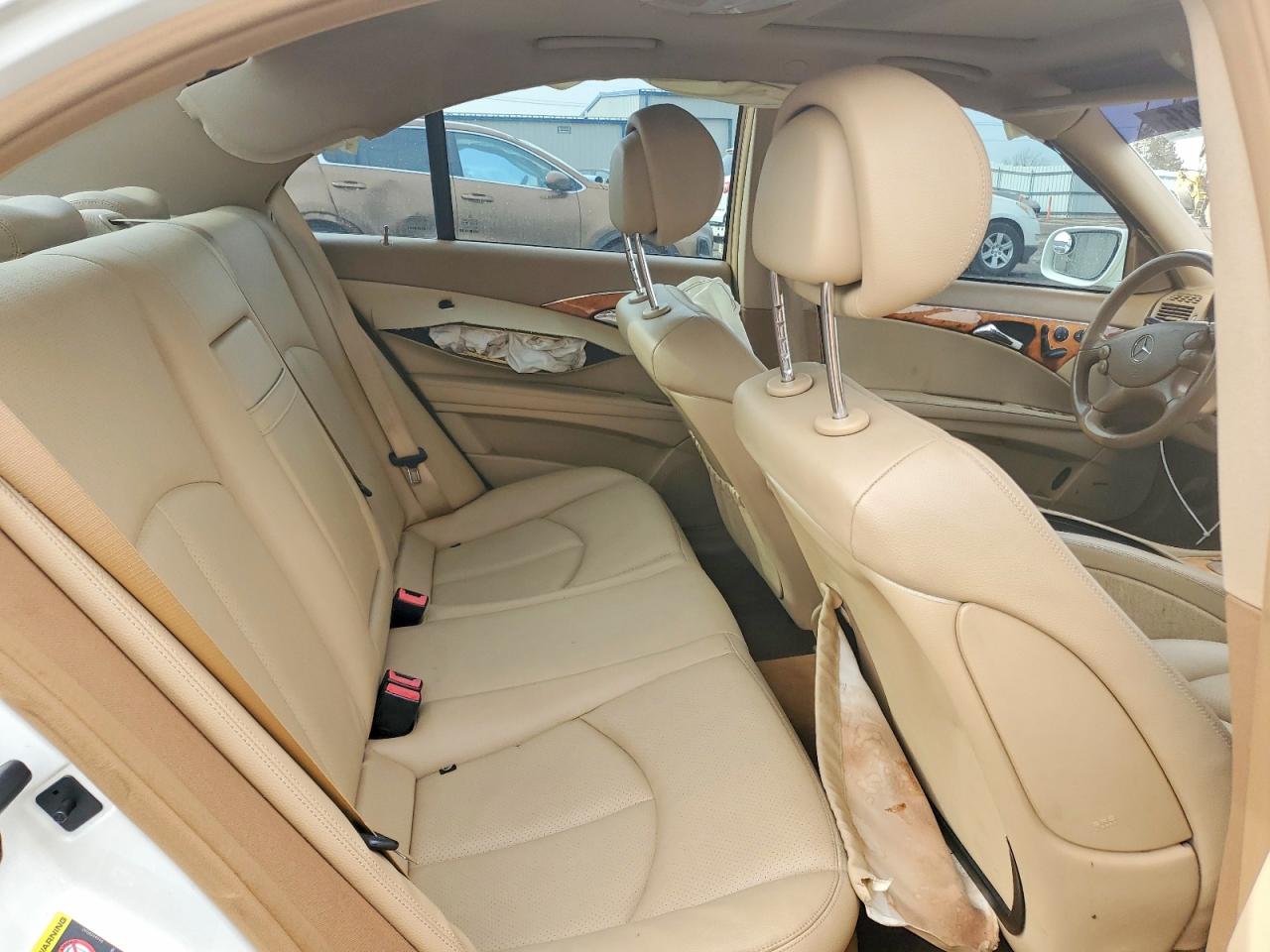 2008 Mercedes-Benz E-class VIN WDBUF87X38B243818 photo 10