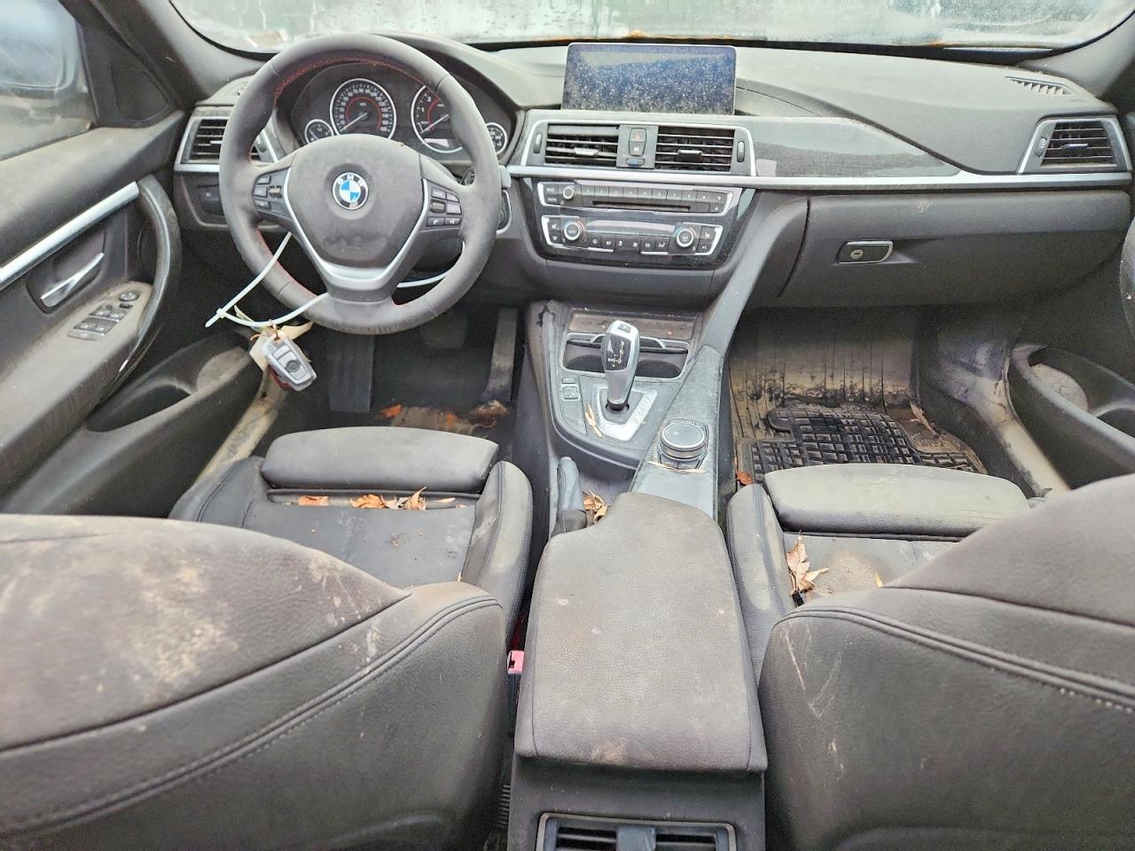 2018 BMW 3 series VIN WBA8D9C56JEM32144 photo 8