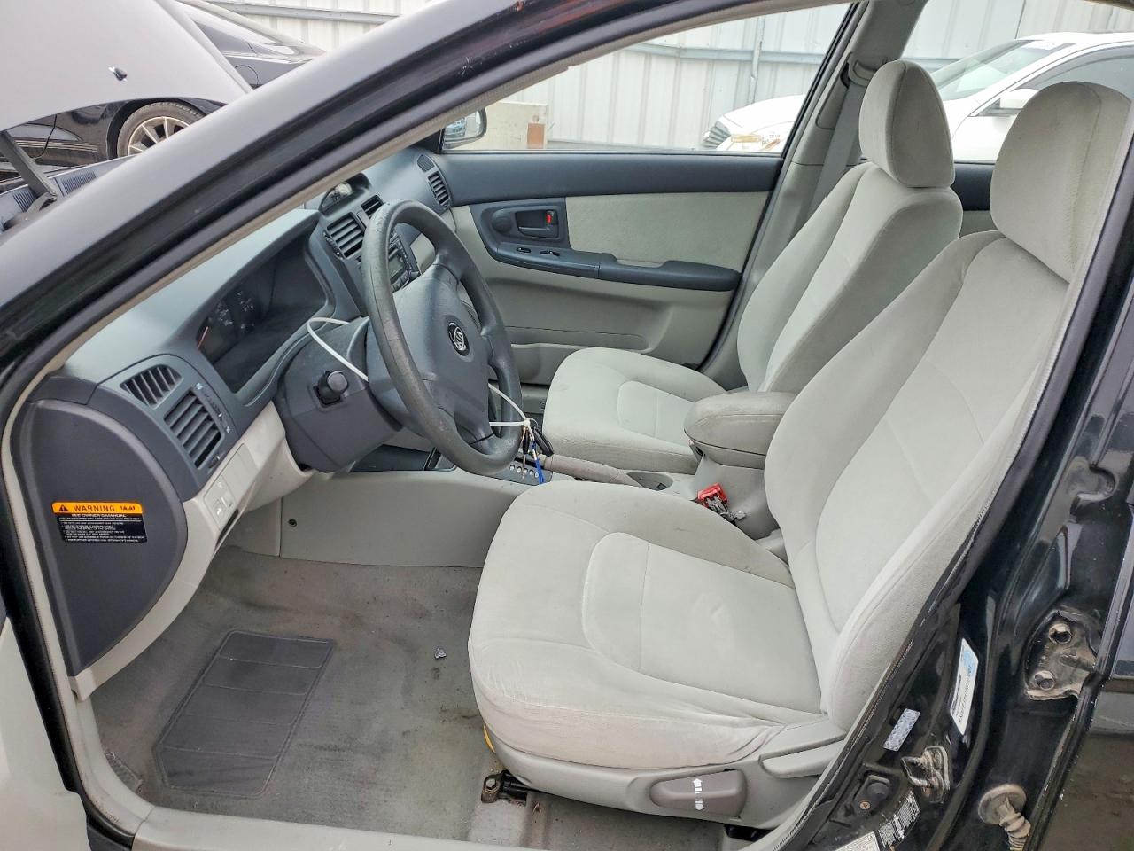 2005 Kia Spectra VIN KNAFE121755101261 photo 7