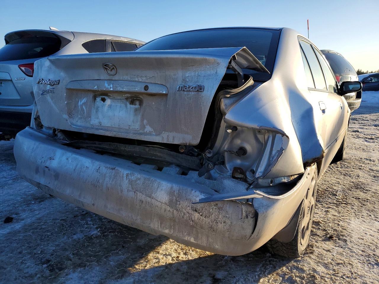 2003 MAZDA Protege VIN JM1BJ225730205765 photo 12