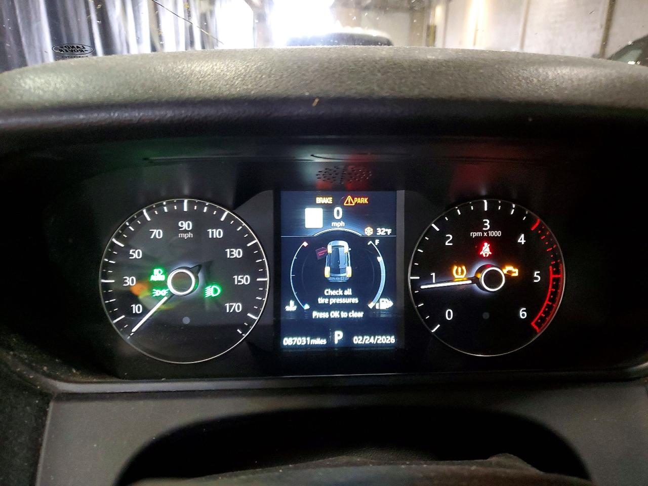 2018 Land Rangerover VIN SALYB2RN0JA718630 photo 9