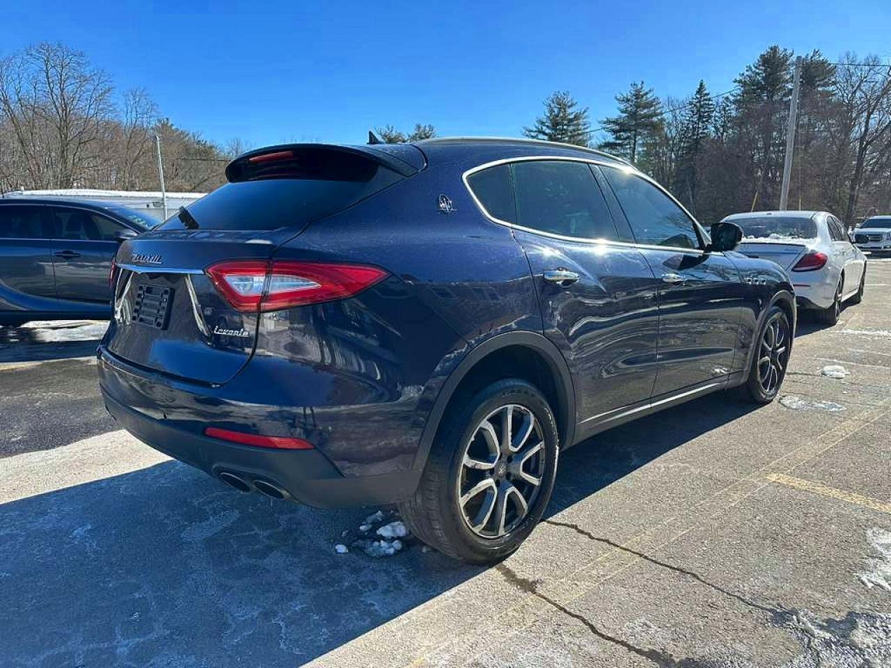 2018 Maserati All models VIN ZN661XUA7JX288447 photo 3