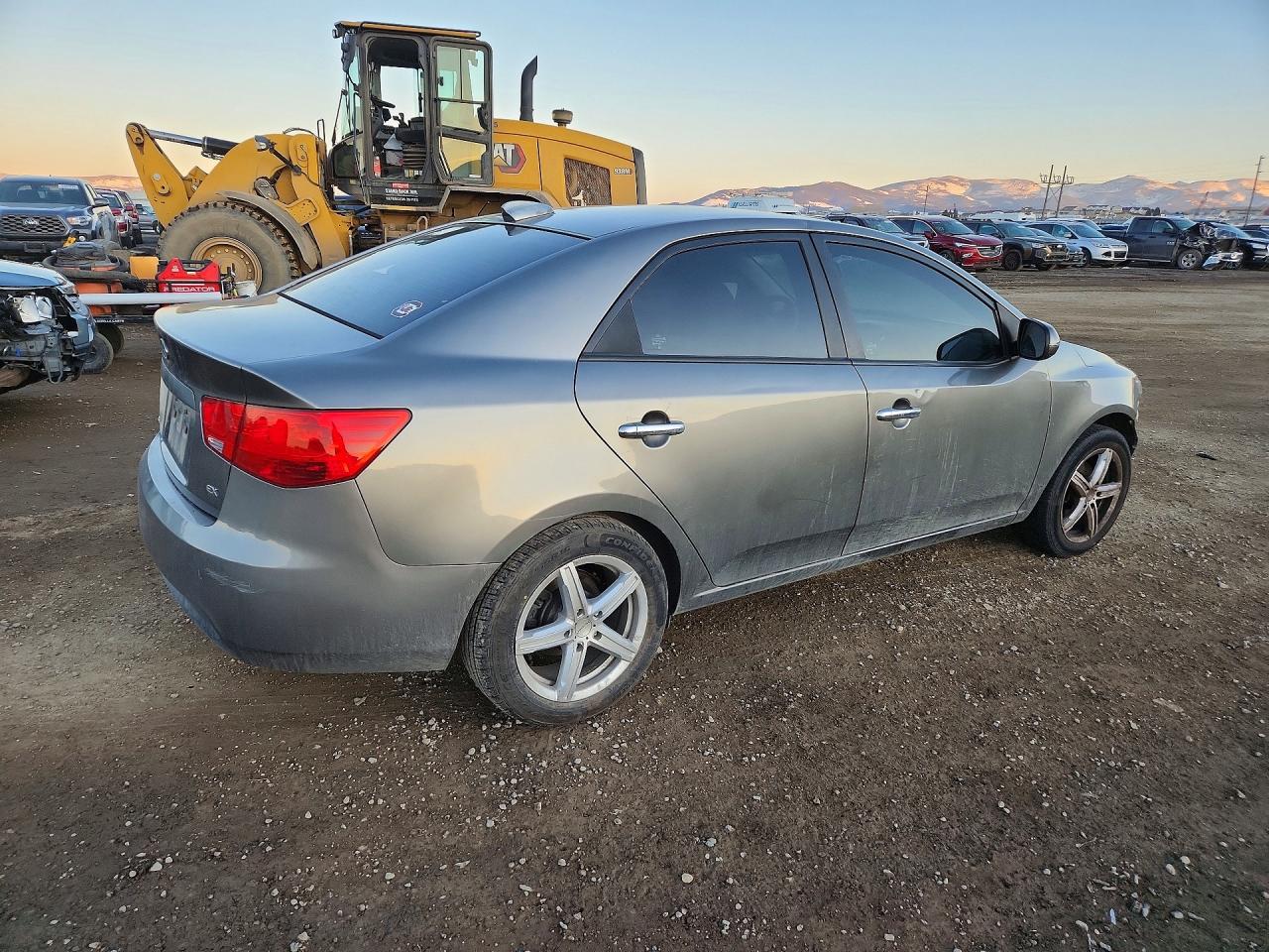 2011 Kia Forte VIN KNAFU4A21B5378689 photo 3