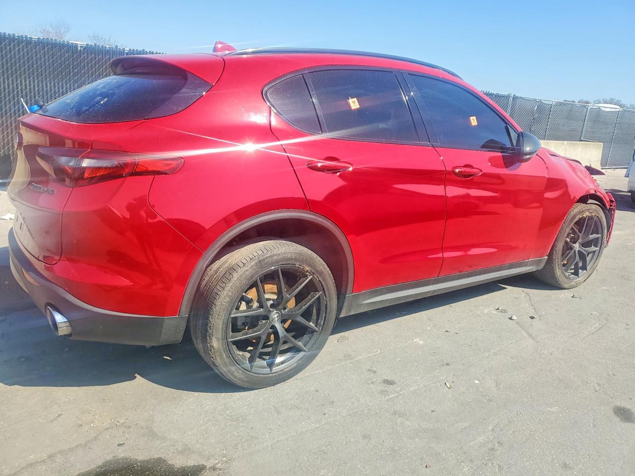 2021 Alfa Stelvio VIN ZASPAJAN3M7C98236 photo 3