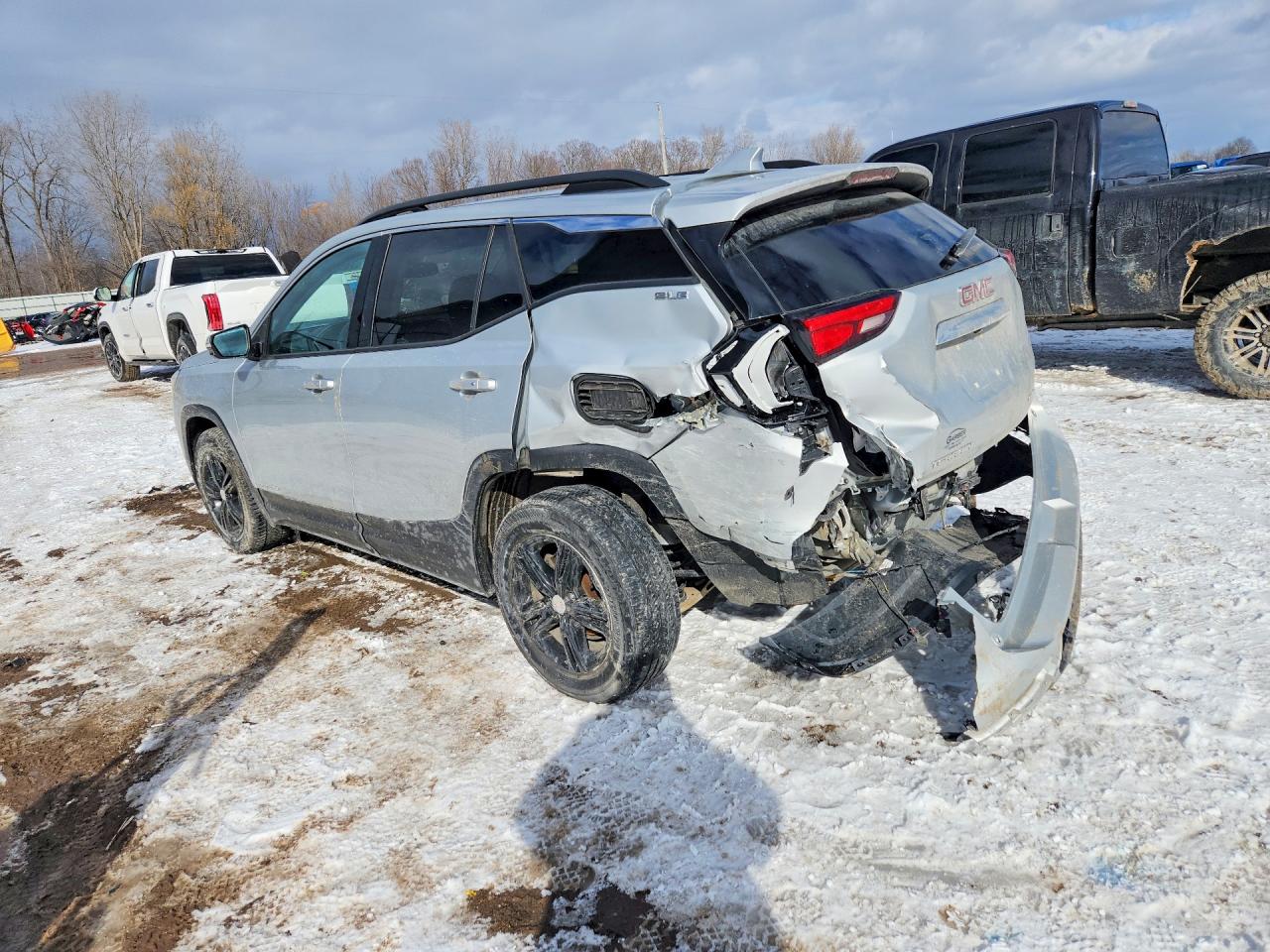 2020 GMC Terrain VIN 3GKALTEV1LL163284 photo 2