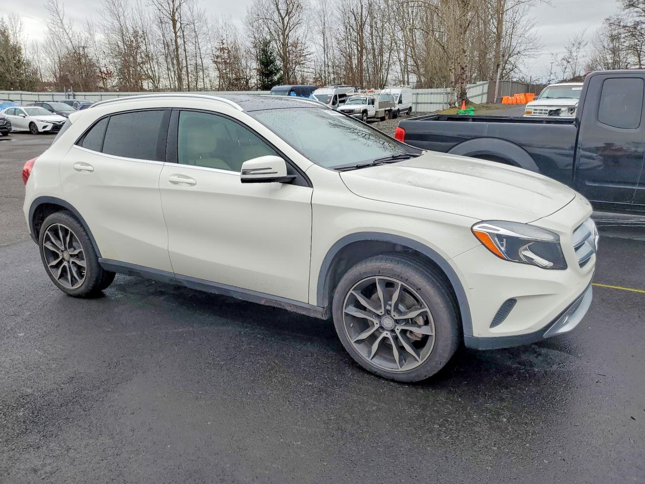 2015 Mercedes-Benz Gla-class VIN WDCTG4GB0FJ040261 photo 4