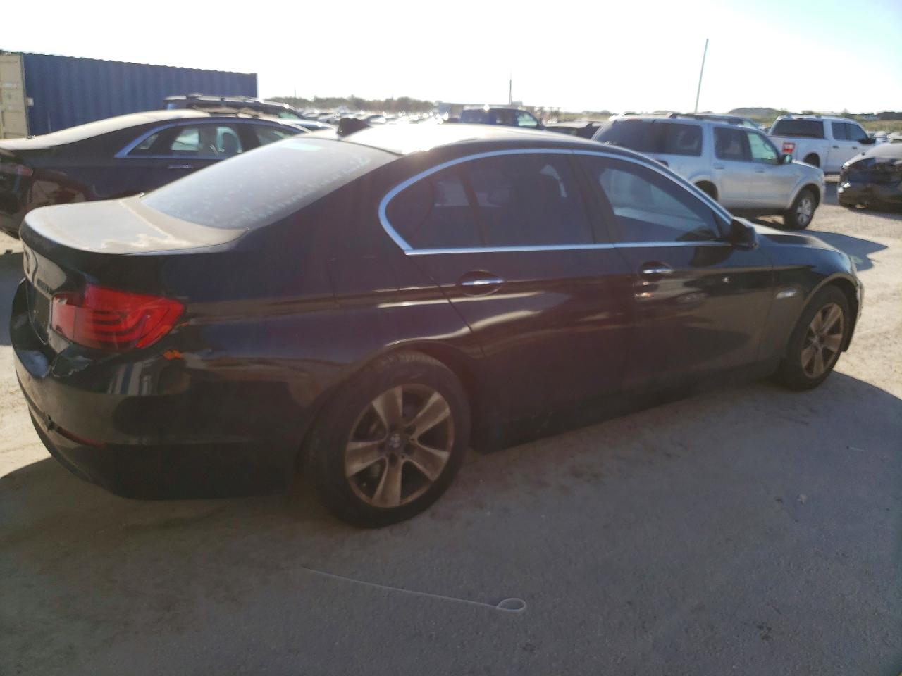 2013 BMW 5 series VIN WBAXG5C58DD234784 photo 3