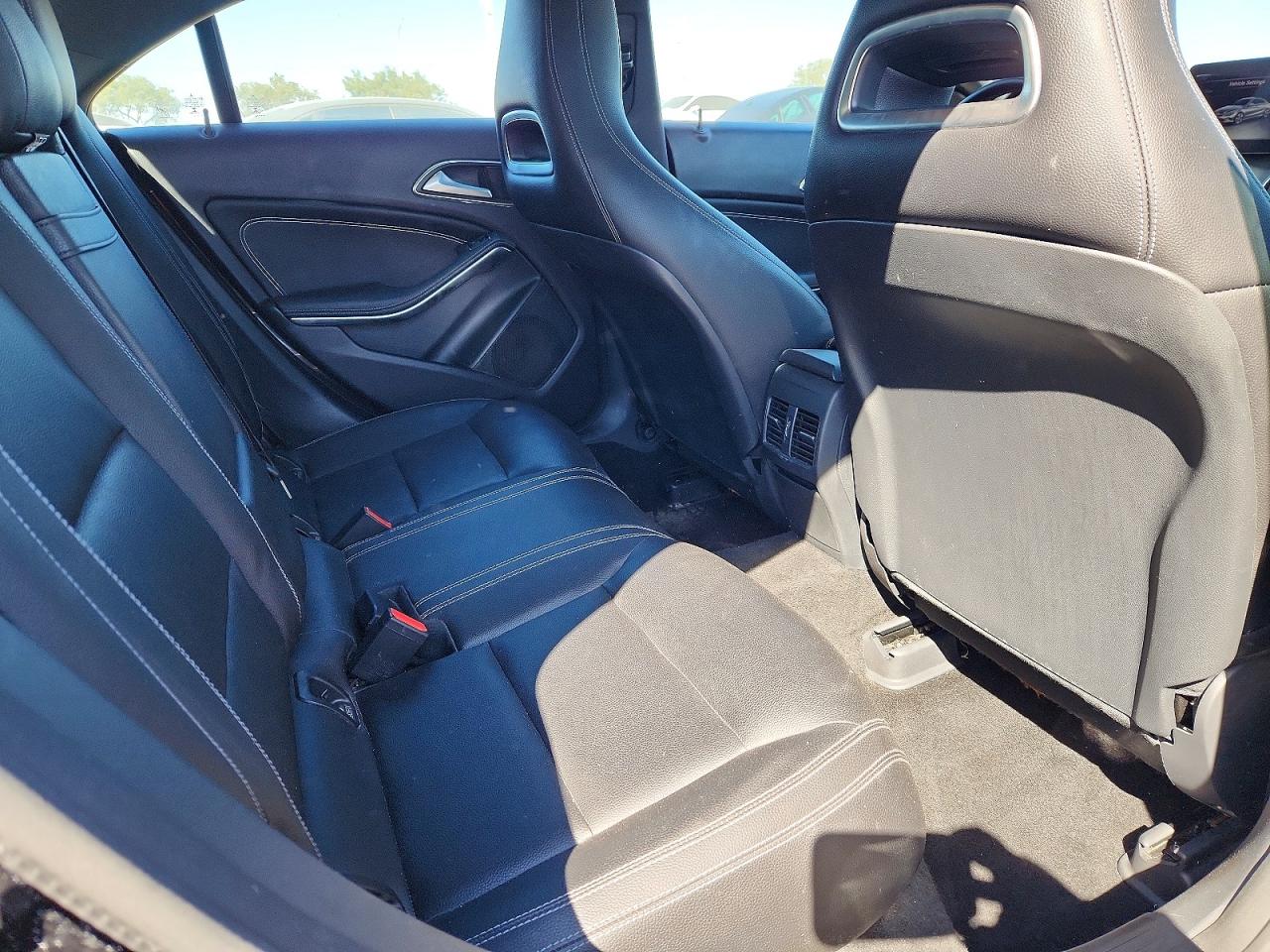 2018 Mercedes-Benz Cla-class VIN WDDSJ4EB9JN650821 photo 10