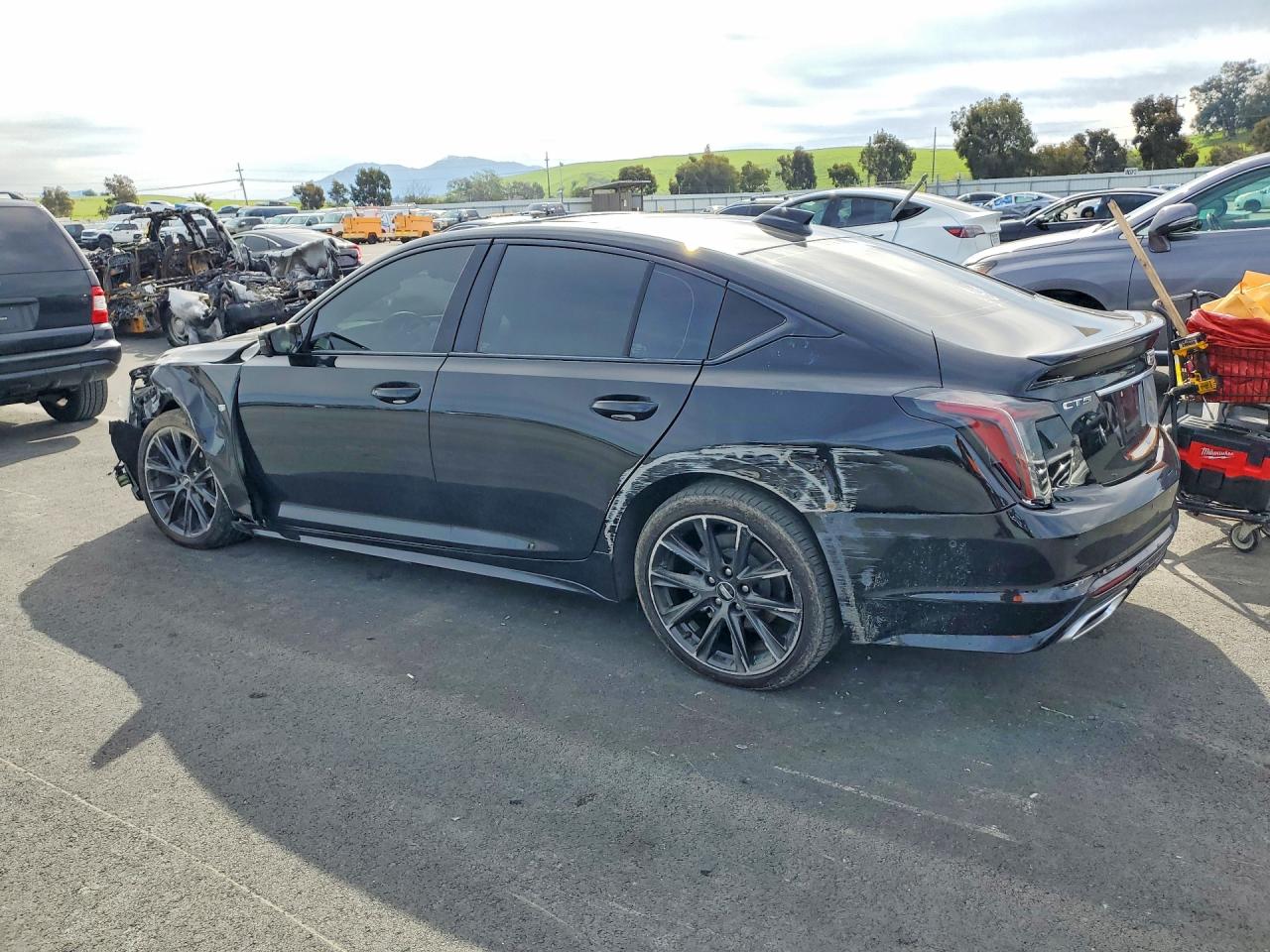 2025 Cadillac Ct5 VIN 1G6DP5RK1S0111631 photo 2
