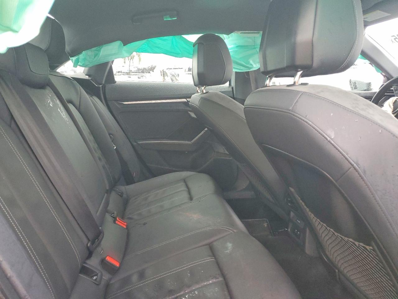2024 Audi A3 VIN WAUGUDGY2RA040428 photo 10