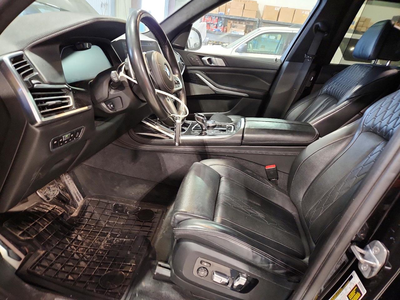 2019 BMW X7 VIN 5UXCX4C51KLS37832 photo 7