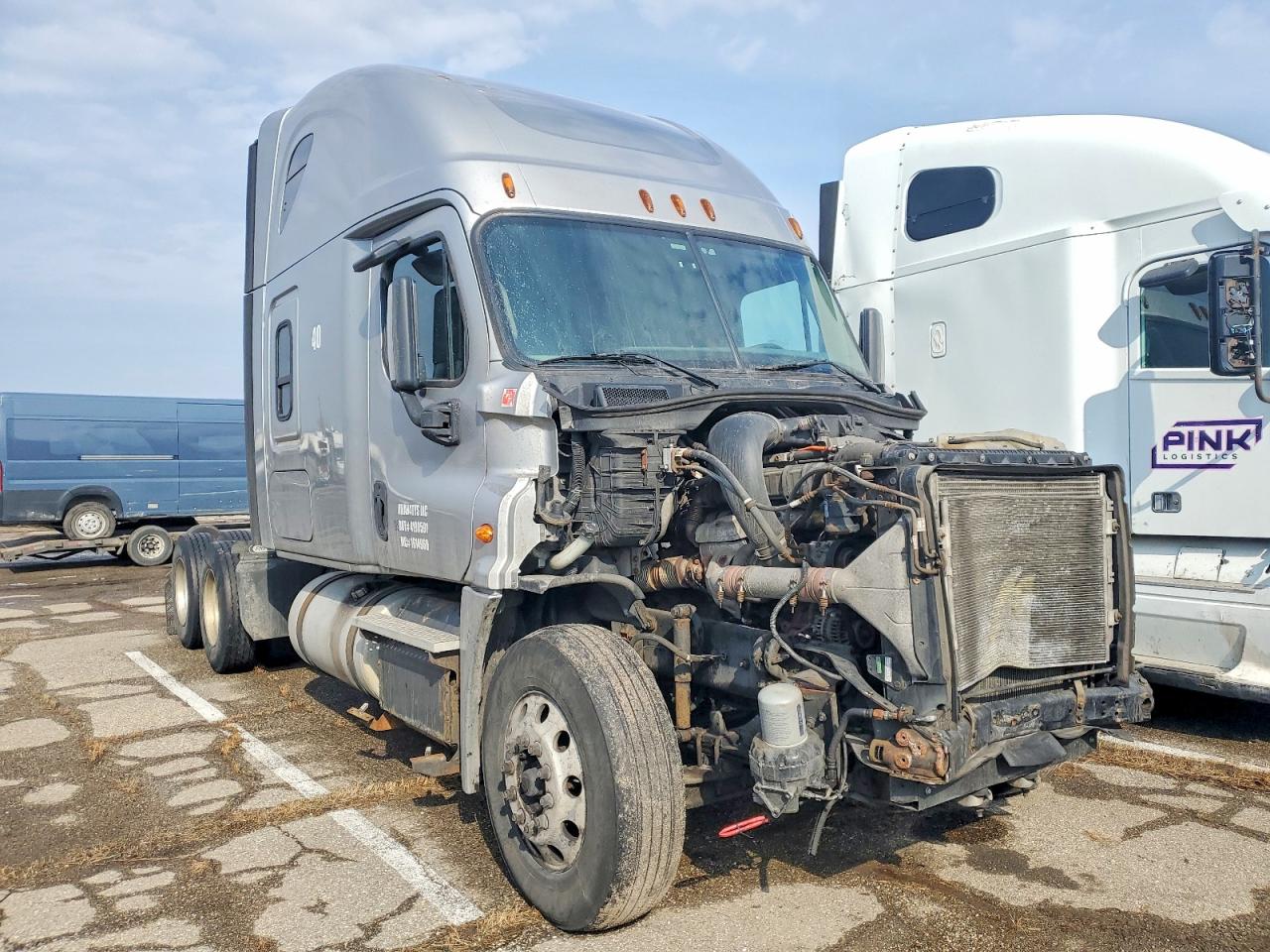 2018 FREIGHTLINER All other VIN 3AKJGLDR4JDJT8796 photo 1