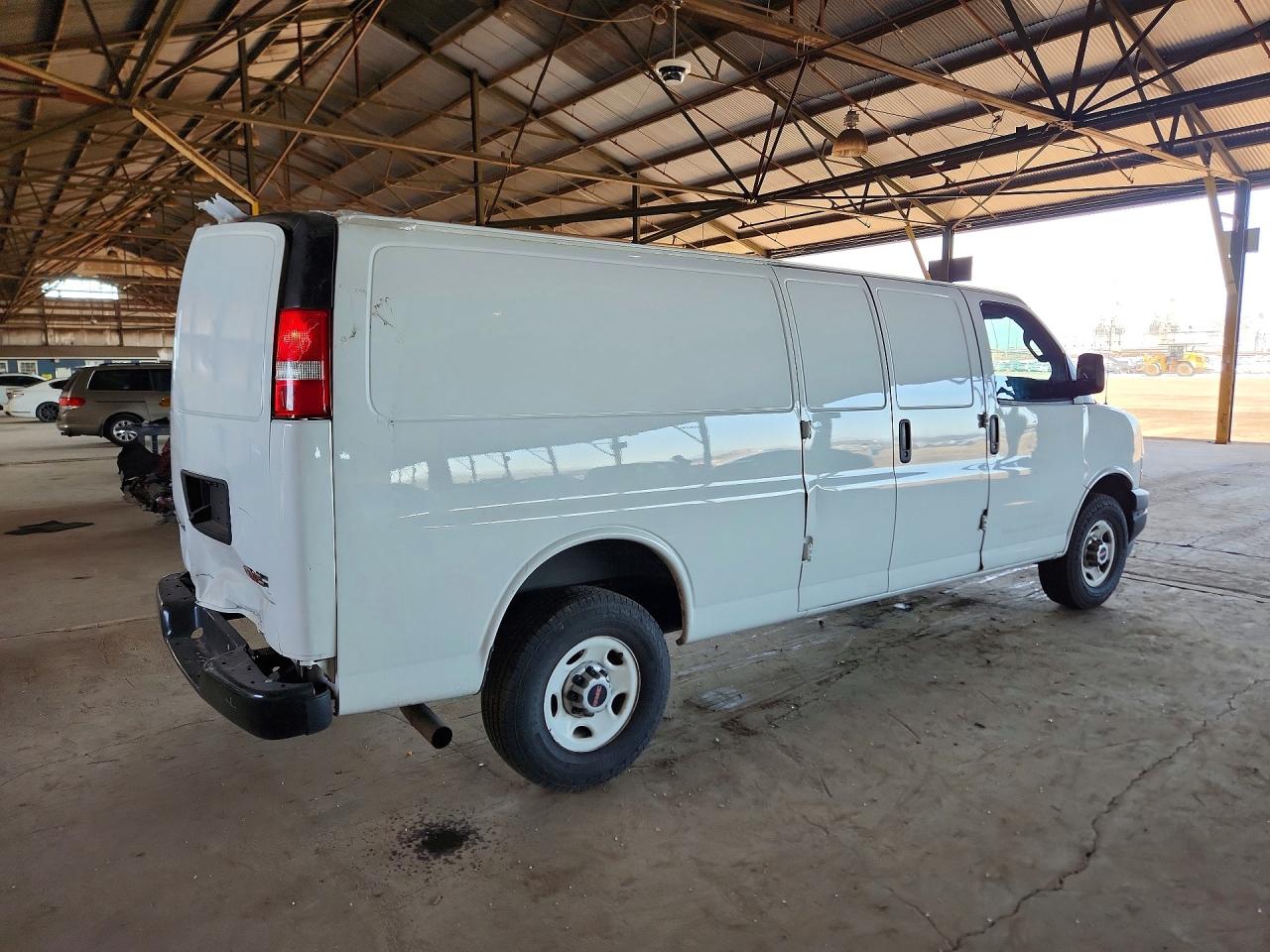 2022 GMC Savana VIN 1GTZ7HFP5N1141170 photo 3