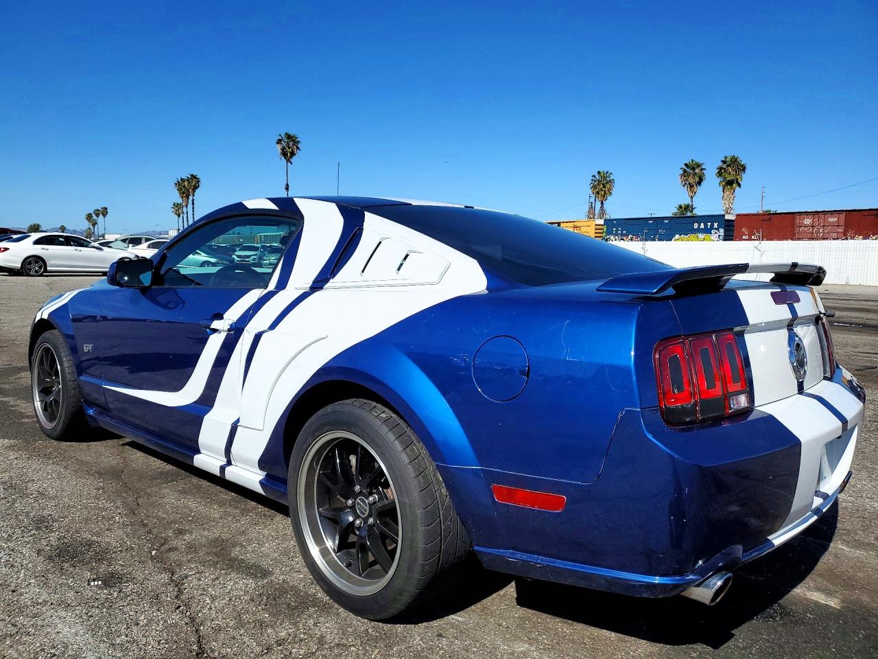 2006 Ford Mustang VIN 1ZVHT82H965157501 photo 2