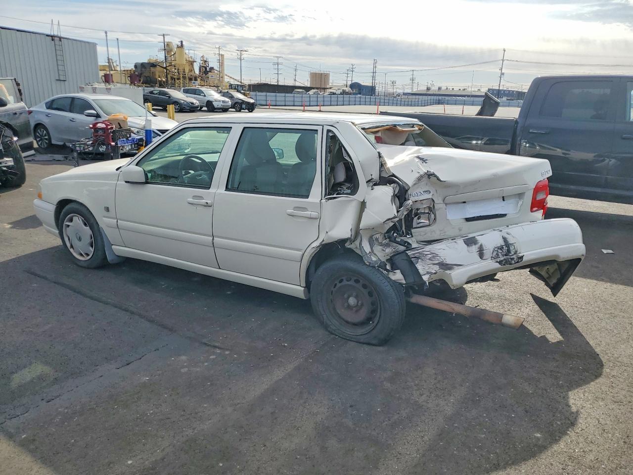 1999 VOLV S70 VIN YV1LS55A5X1586506 photo 2