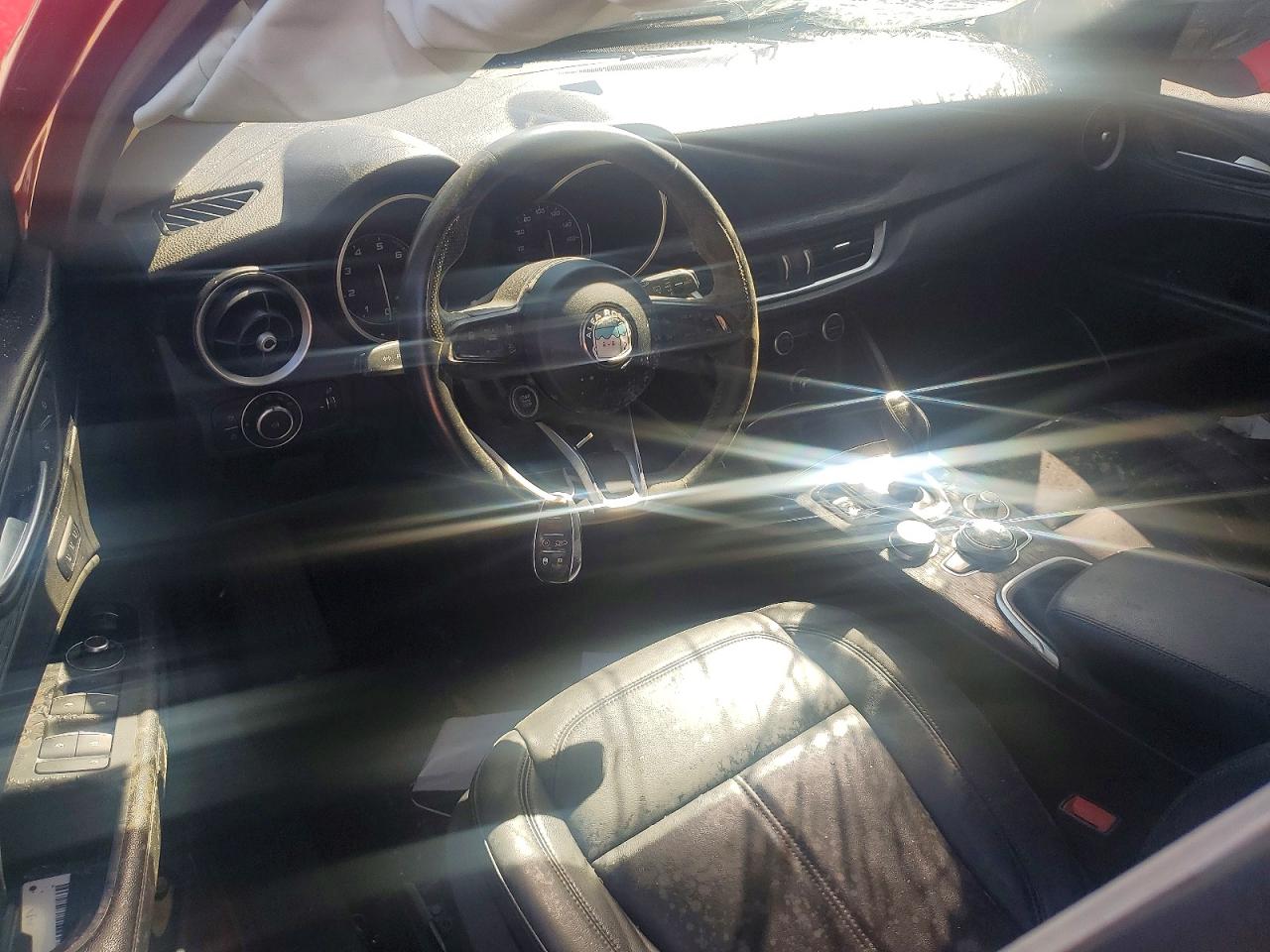 2021 Alfa Stelvio VIN ZASPAJAN3M7C98236 photo 8