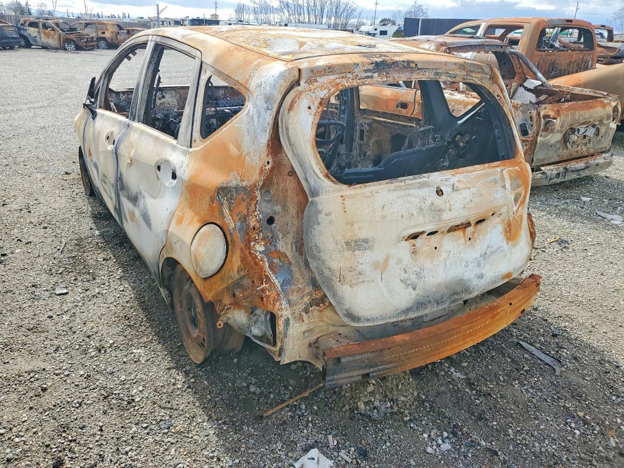 2016 NISS Versa VIN 3N1CE2CPXGL359648 photo 2