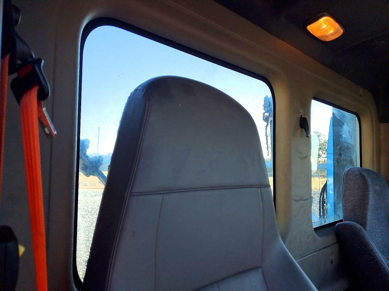 2016 FREIGHTLINER All other VIN 1FUBGEDV9GLHC5667 photo 6