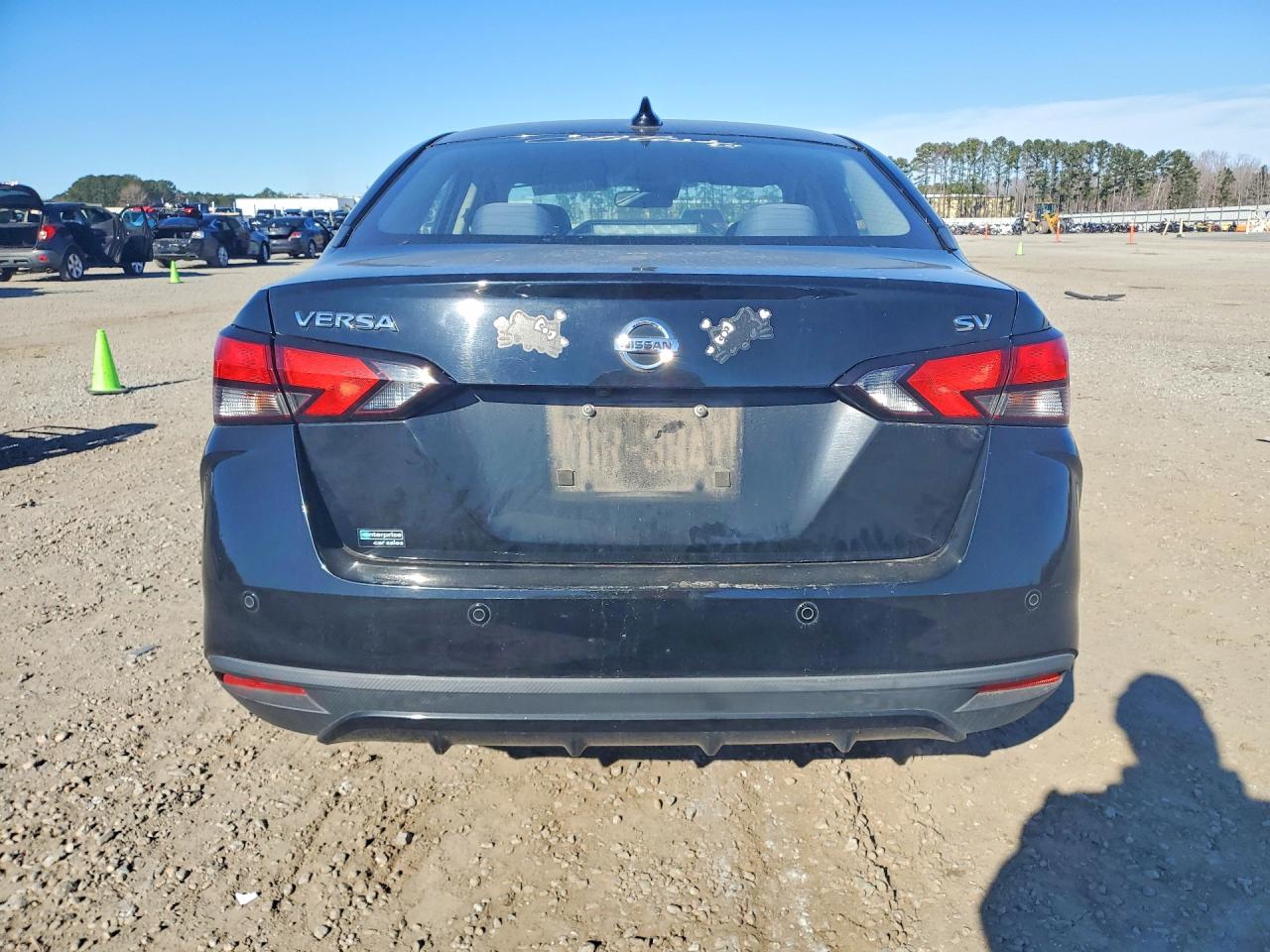 2020 Nissan Versa VIN 3N1CN8EV6LL880715 photo 6