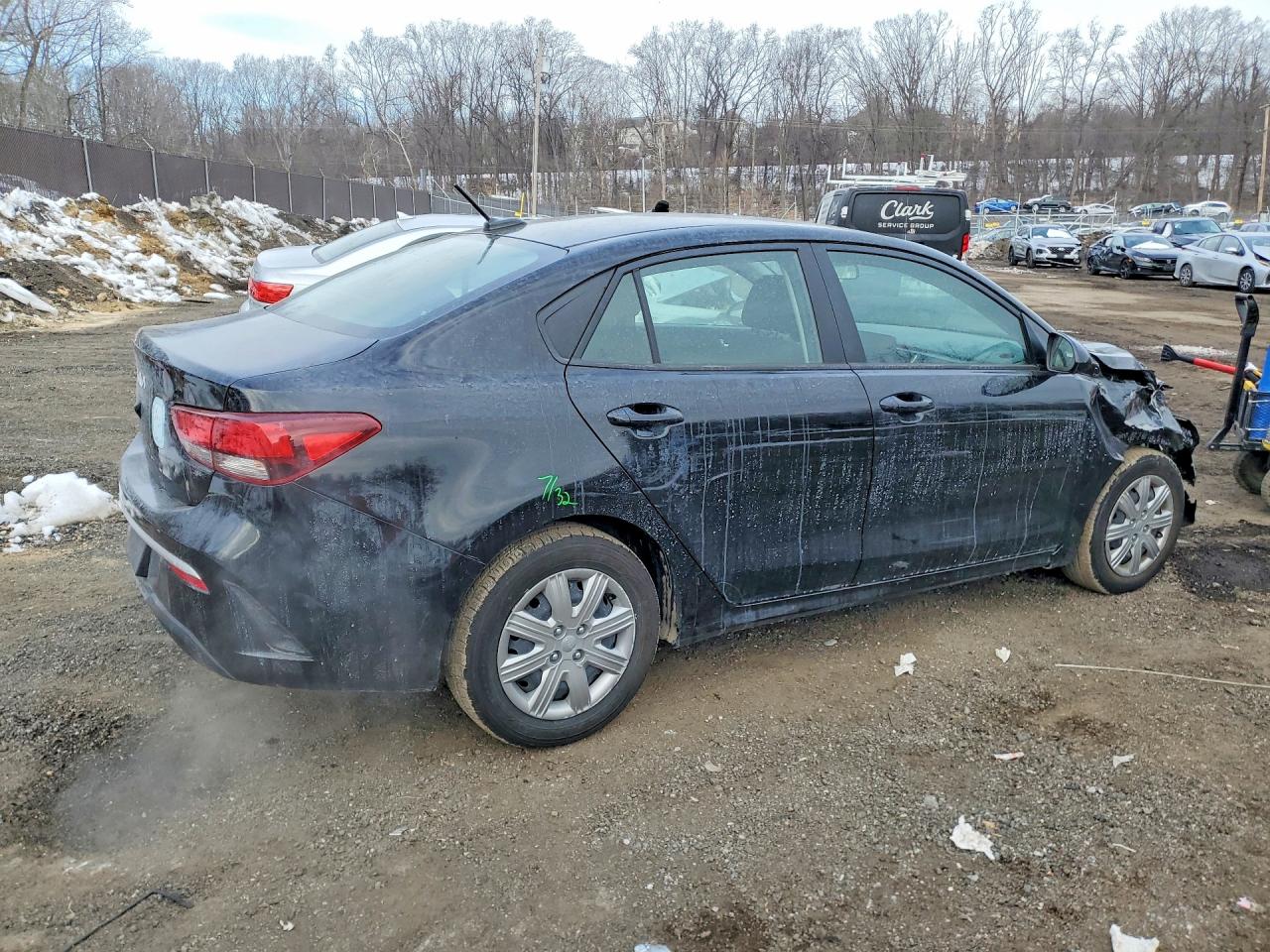 2022 Kia Rio VIN 3KPA24AD5NE432038 photo 3