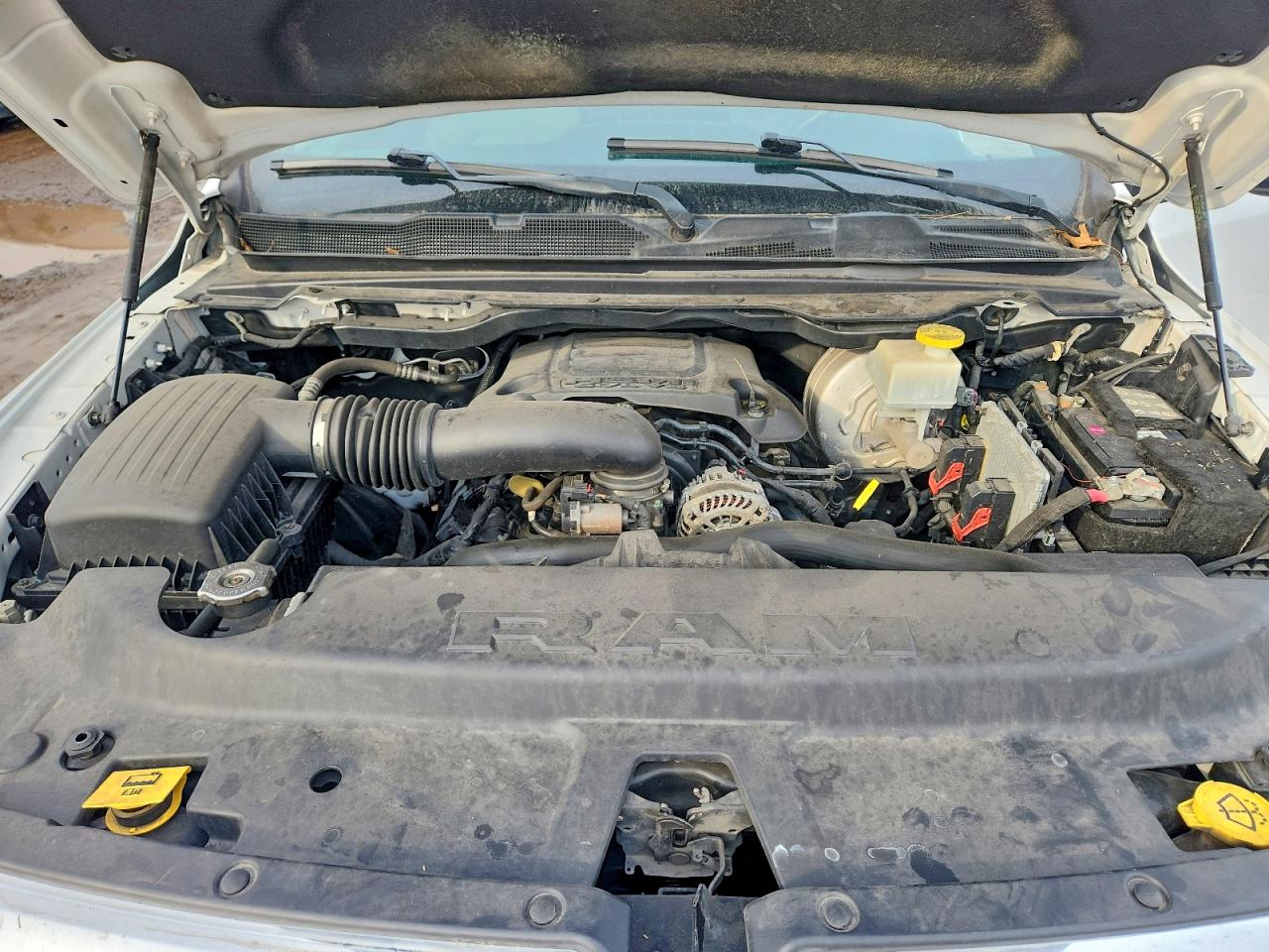2021 Ram 1500 VIN 1C6RREFT4MN503347 photo 11
