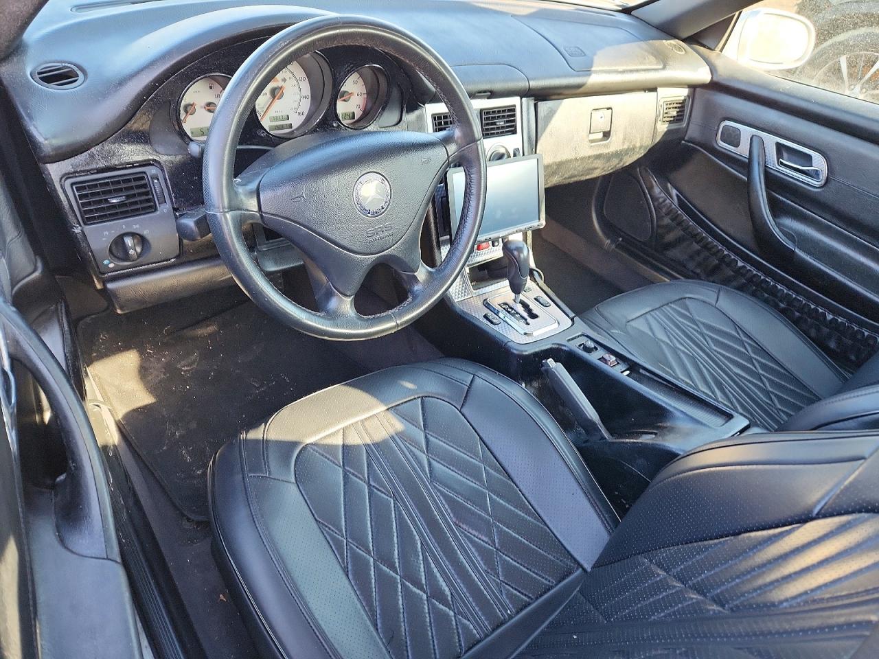 2003 Mercedes-Benz Slk-class VIN WDBKK49FX3F274713 photo 8