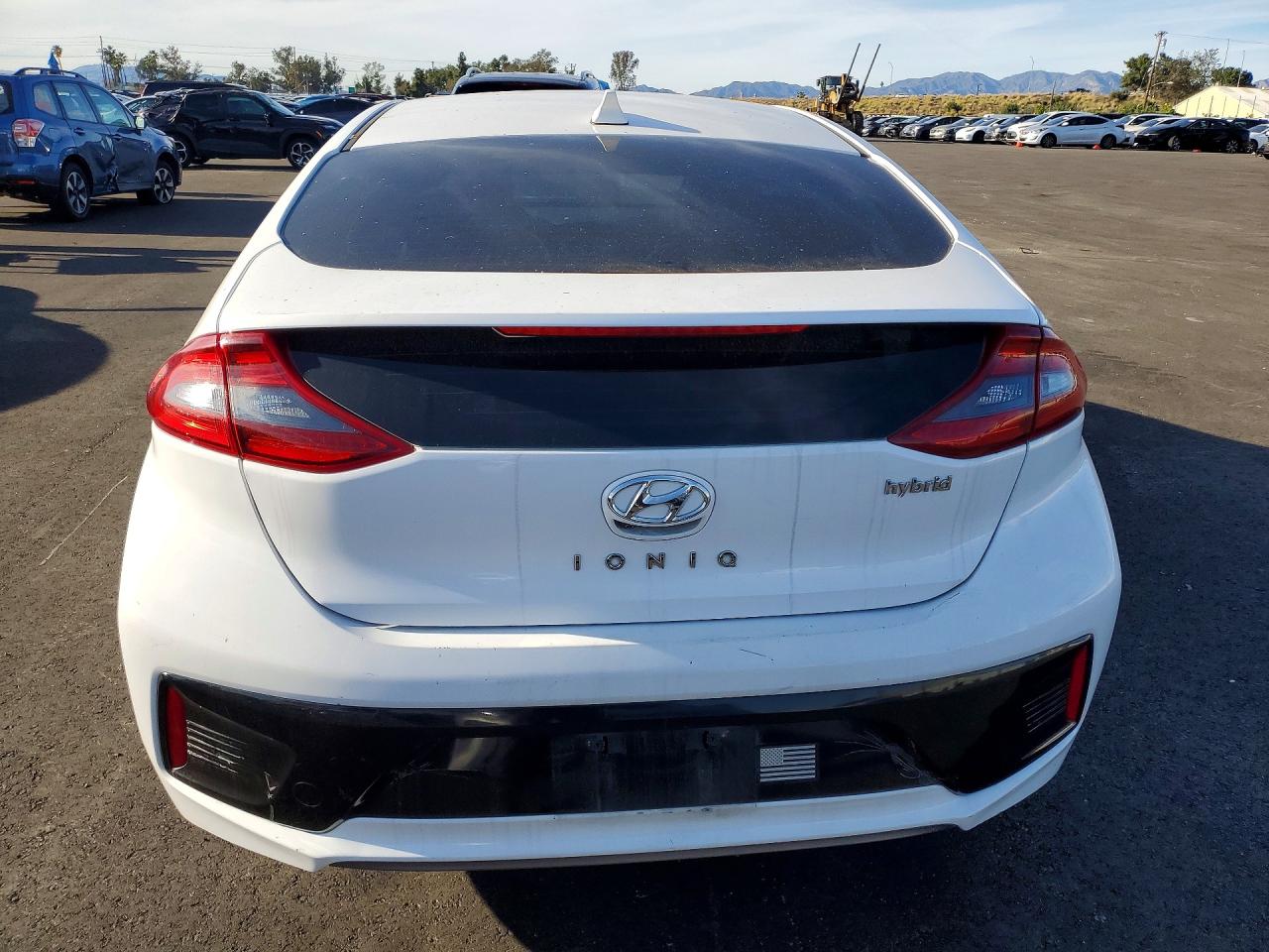 2018 Hyundai Ioniq VIN KMHC85LC3JU064144 photo 6