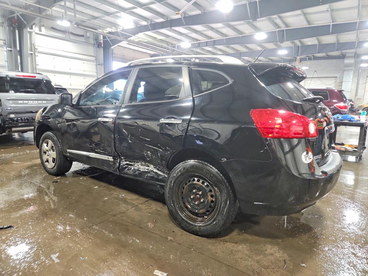 2015 Nissan Rogue select VIN JN8AS5MV2FW252179 photo 2