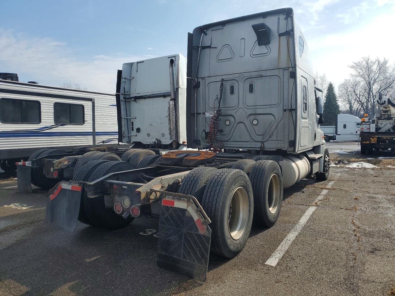 2018 FREIGHTLINER All other VIN 3AKJGLDR4JDJT8796 photo 4