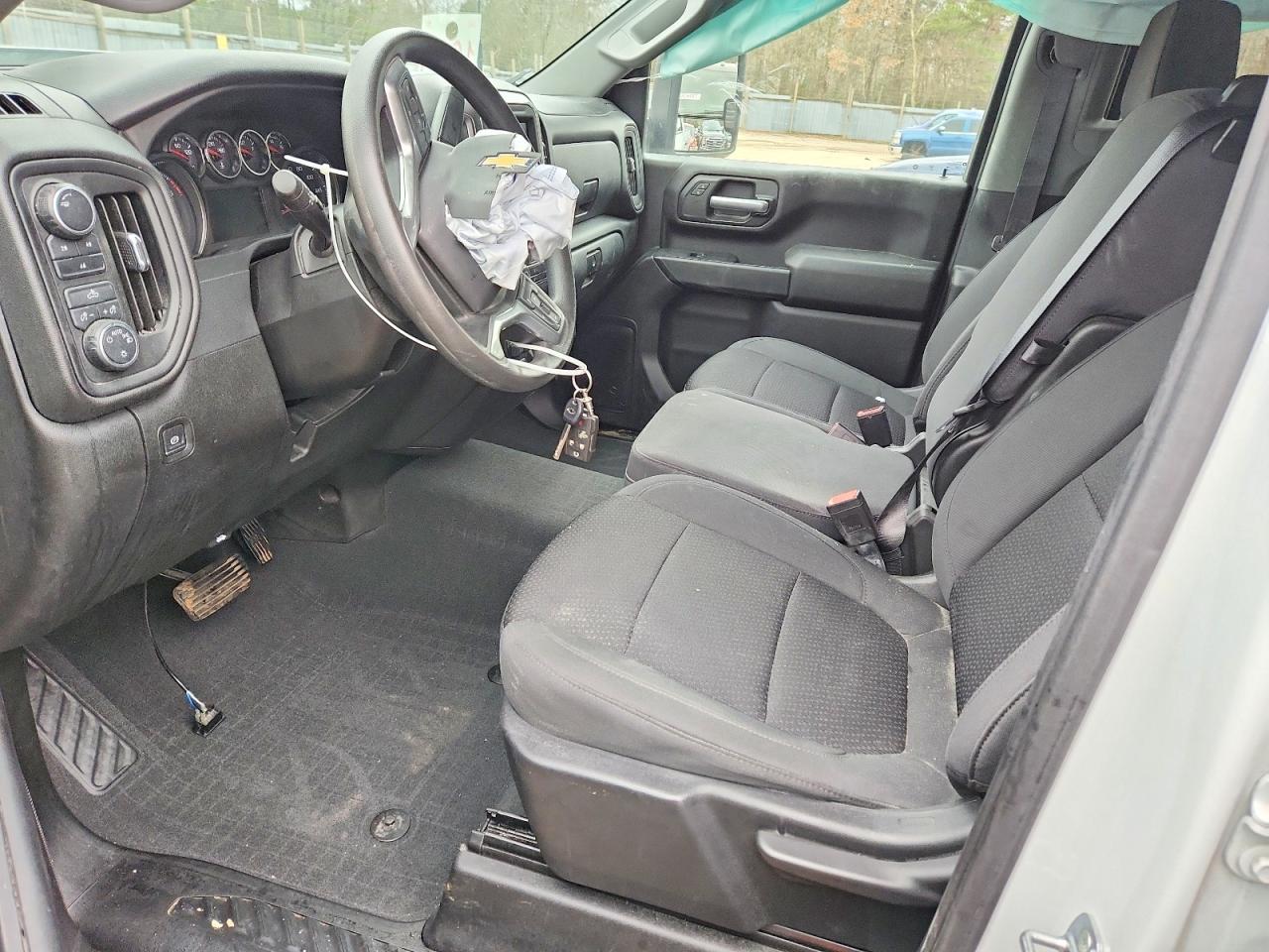 2022 Chevrolet All models VIN 1GC4YLE78NF363538 photo 7